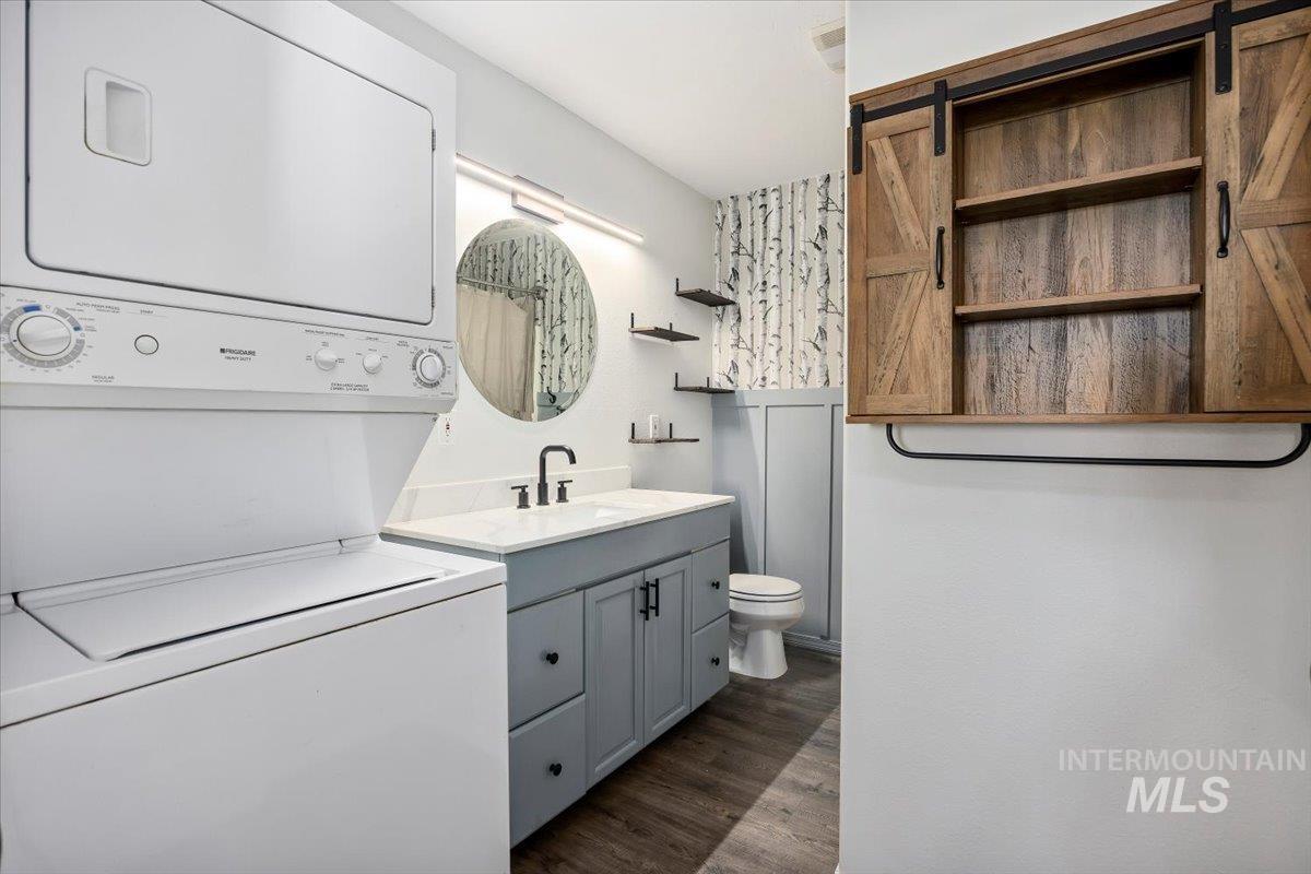 161 E 200 N Property Photo 24