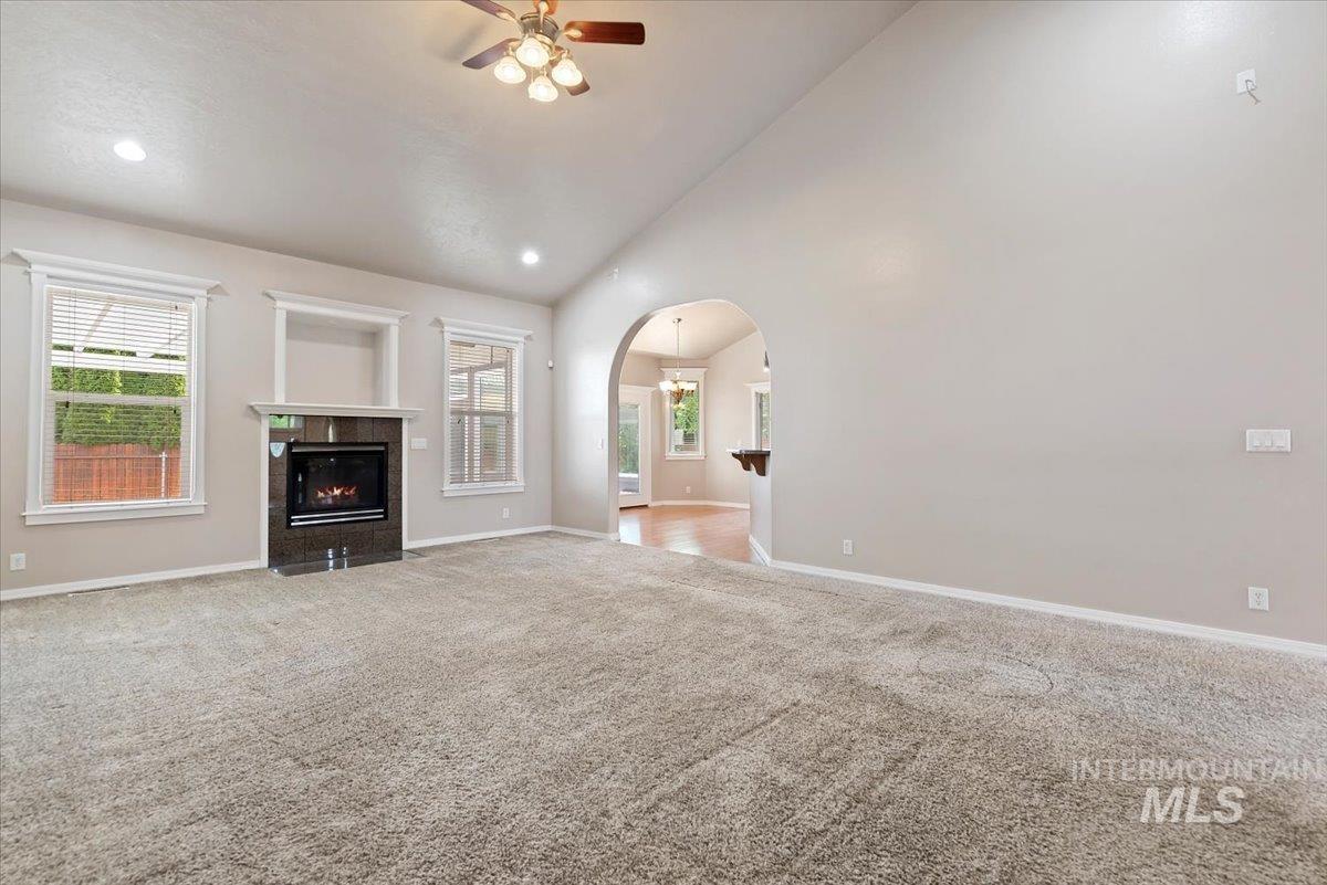 2164 Ne Onati Ave Property Photo 9