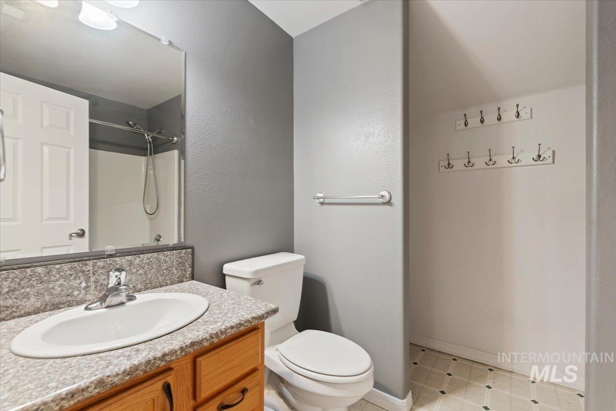 2164 Ne Onati Ave Property Photo 26