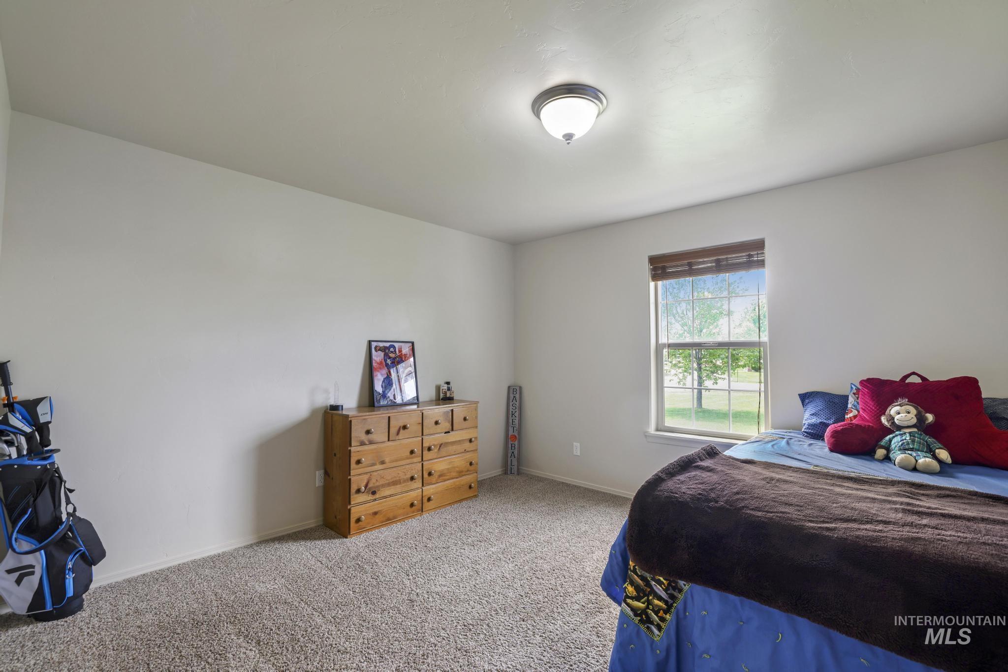 272 Primrose Way Property Photo 5