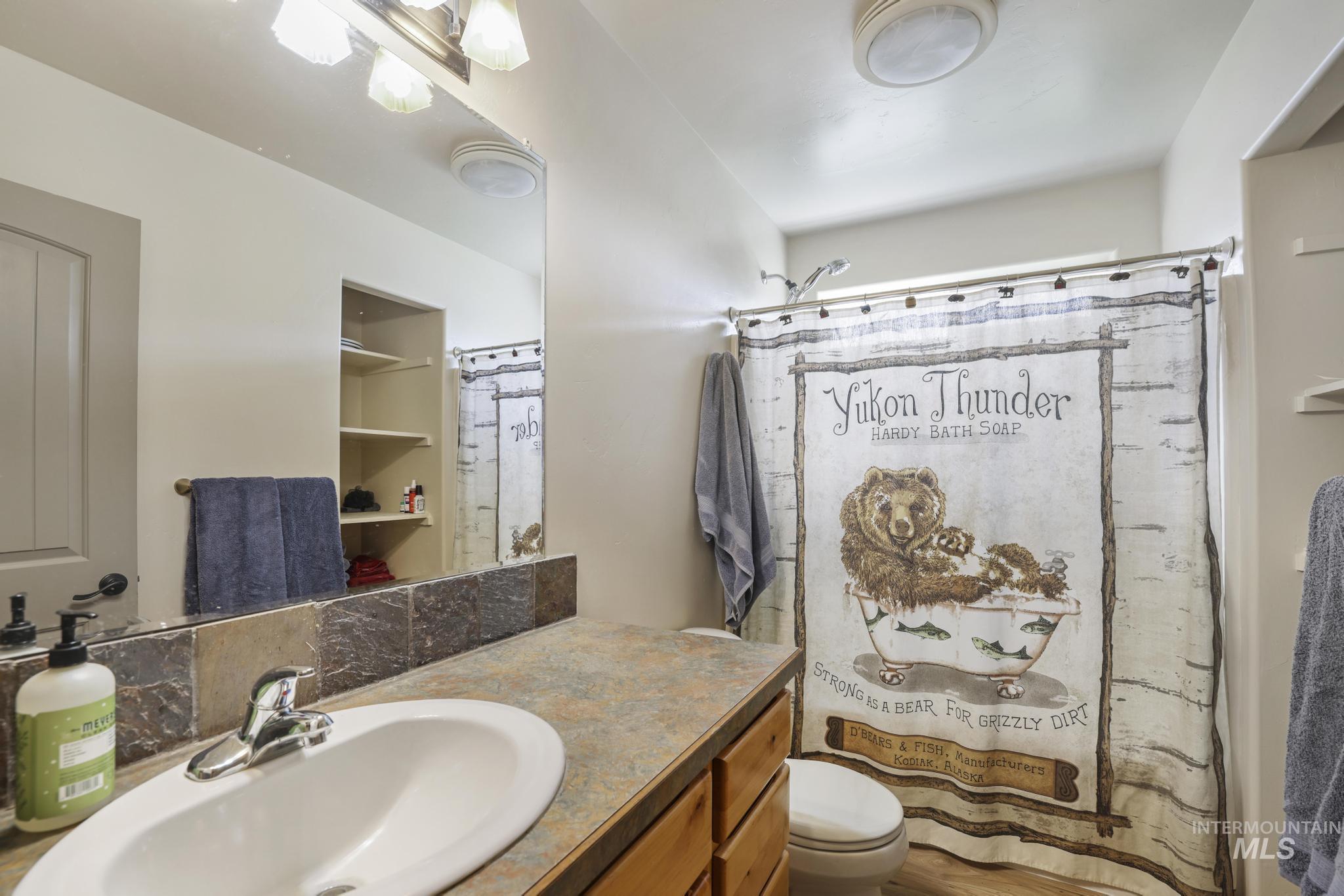 272 Primrose Way Property Photo 6