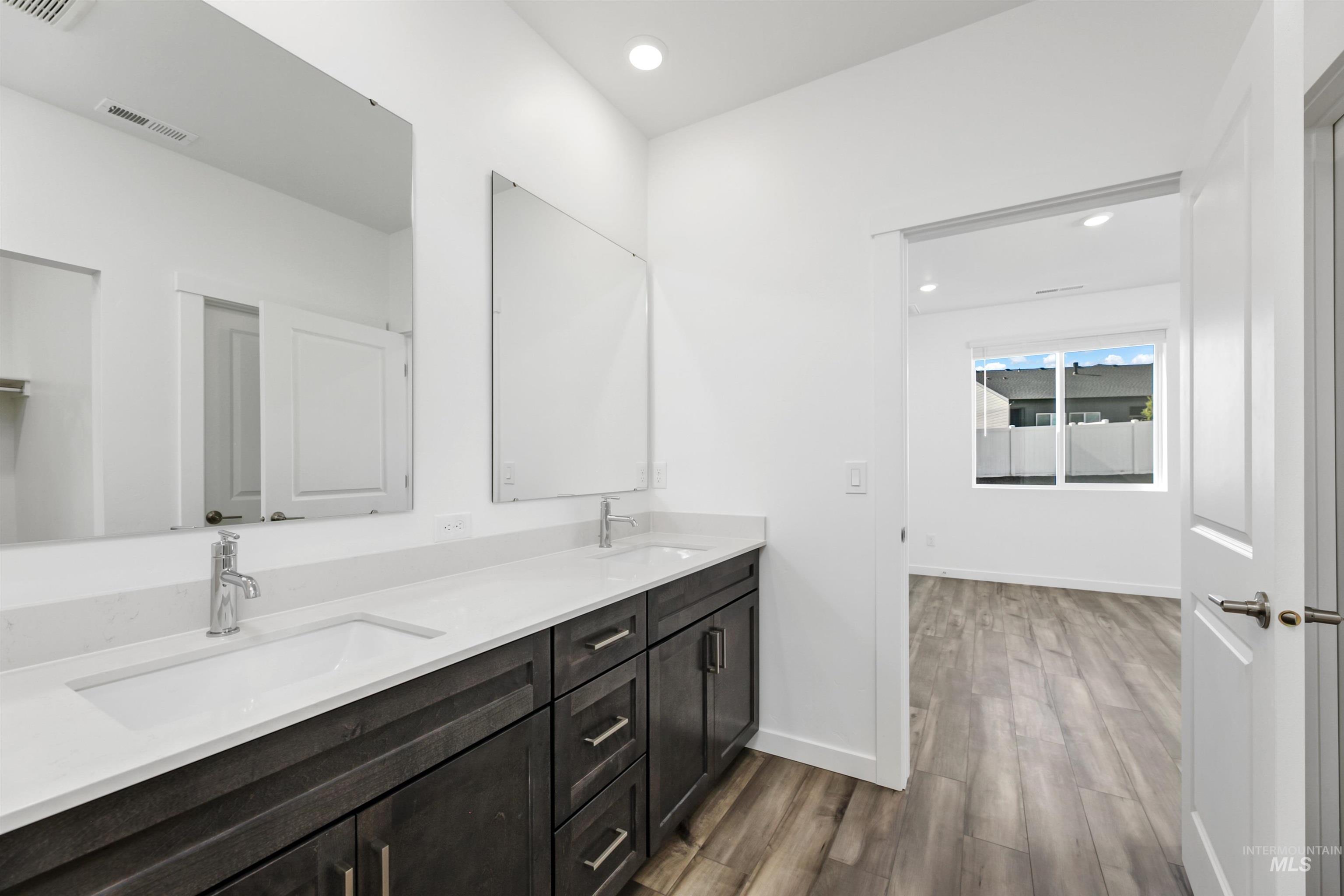 15227 Lenticular Ave Property Photo 15
