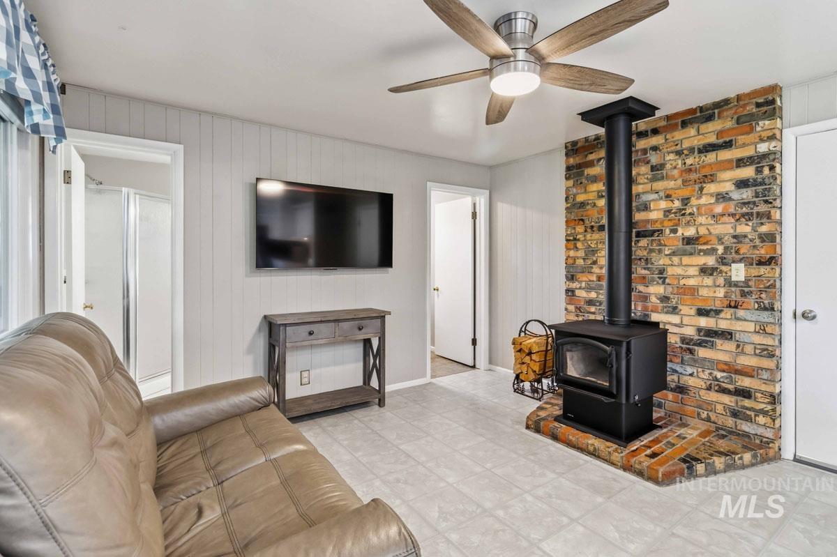 2724 S Meadowbrook Dr. Property Photo 16