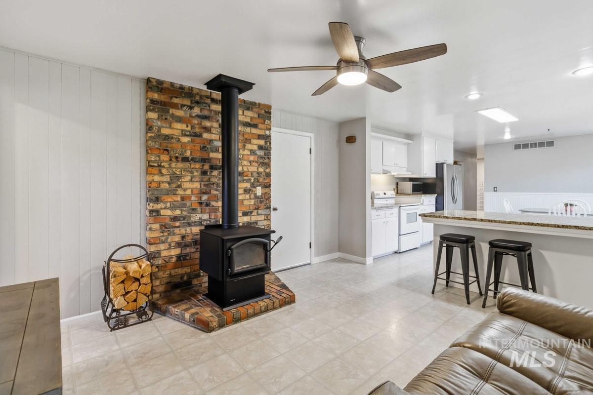 2724 S Meadowbrook Dr. Property Photo 17