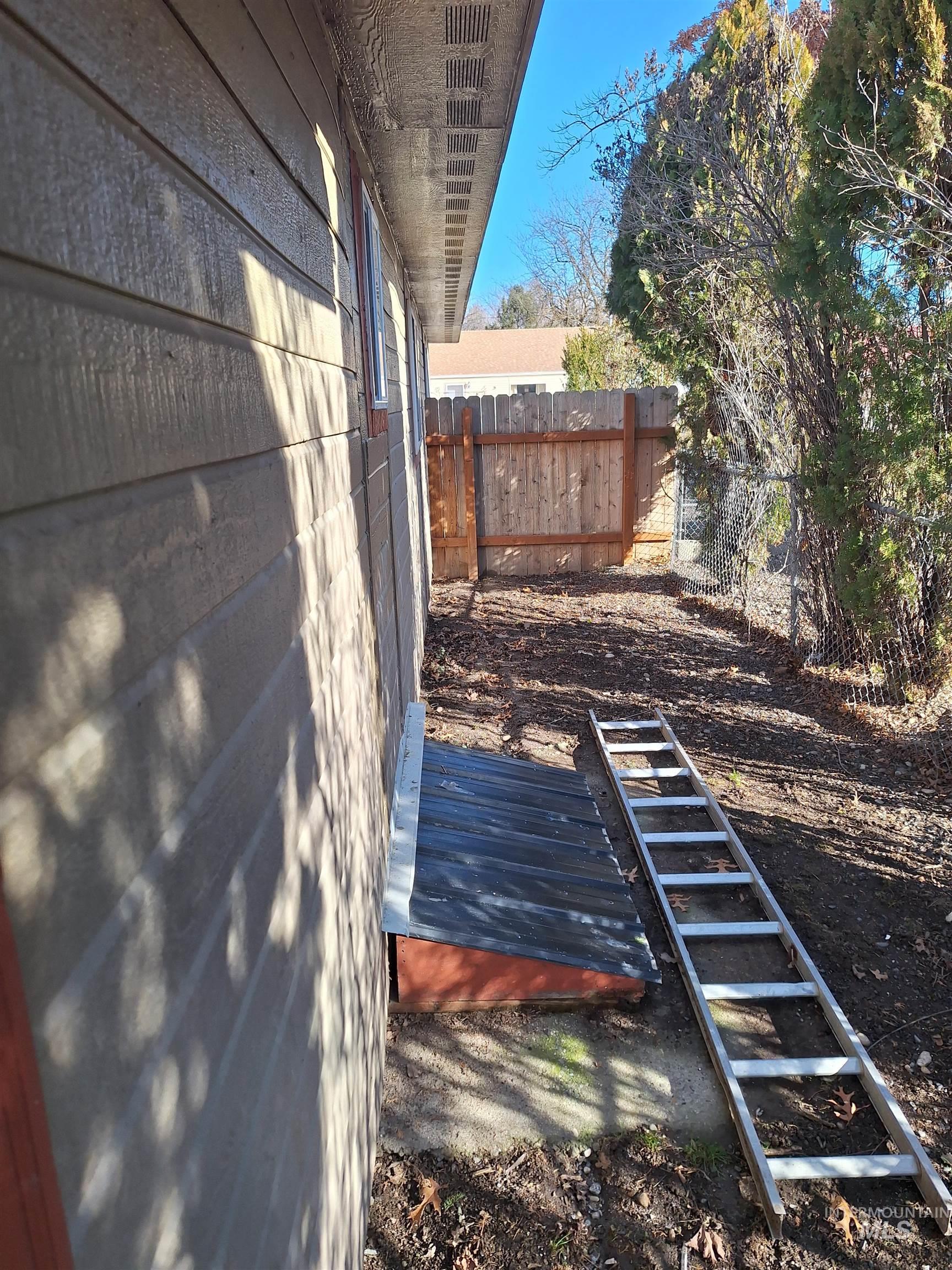 1024 7th N Ave Property Photo 14