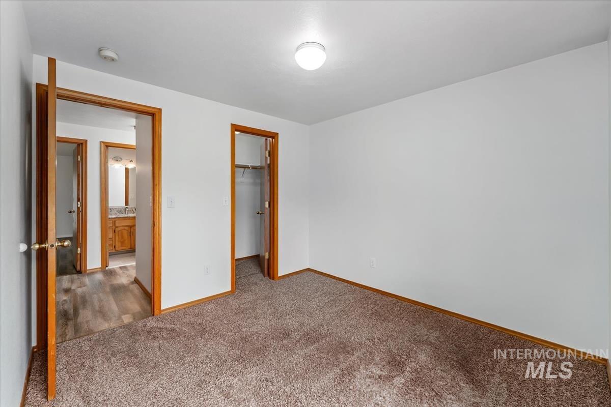 7867 W Powell St Property Photo 17