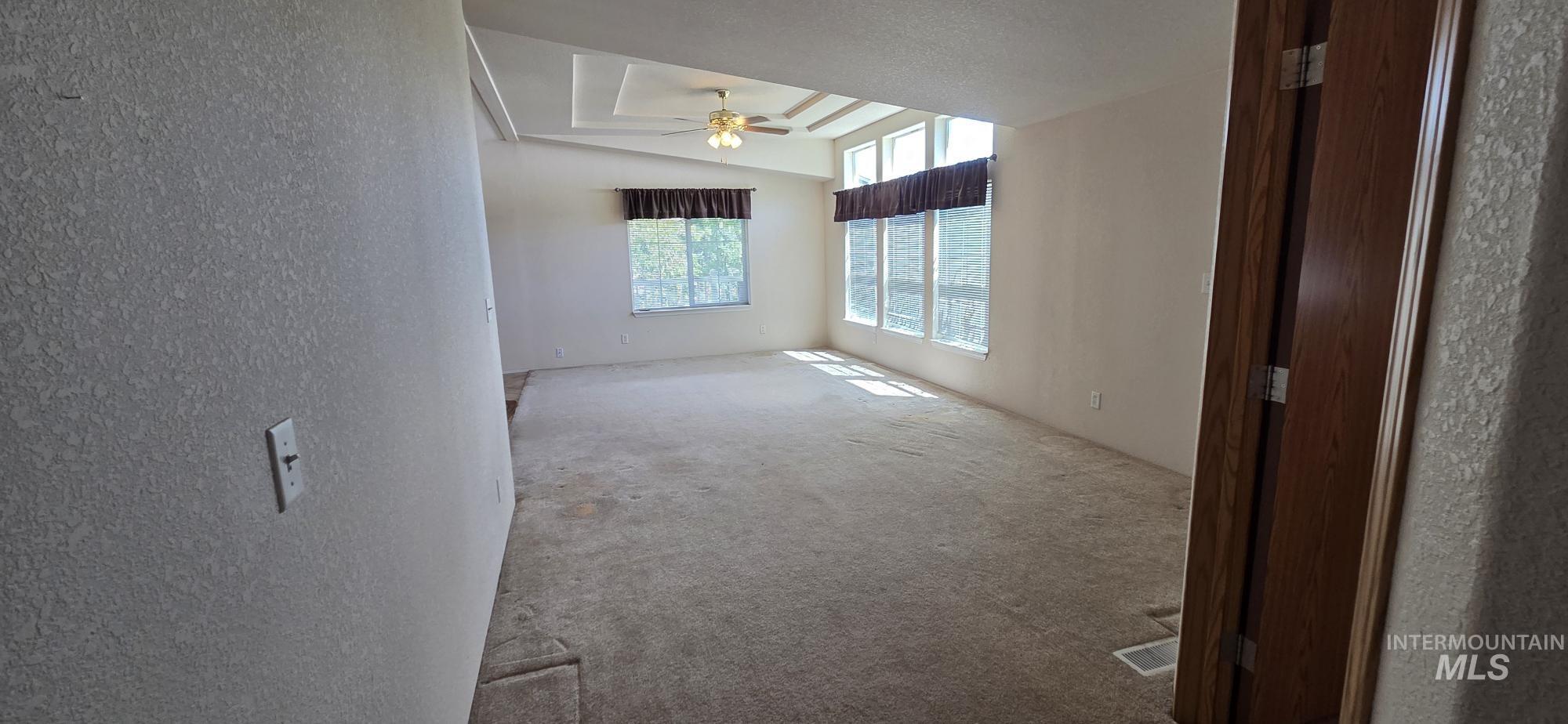150 Hill Street Property Photo 29