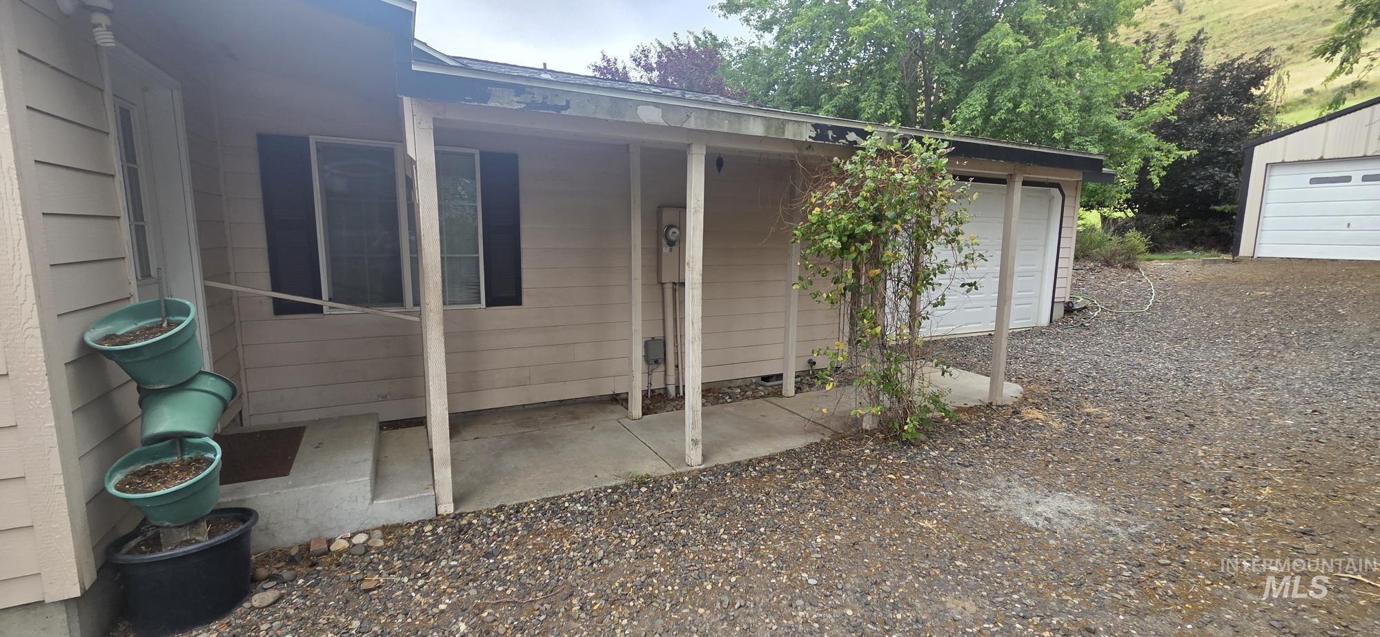 150 Hill Street Property Photo 35