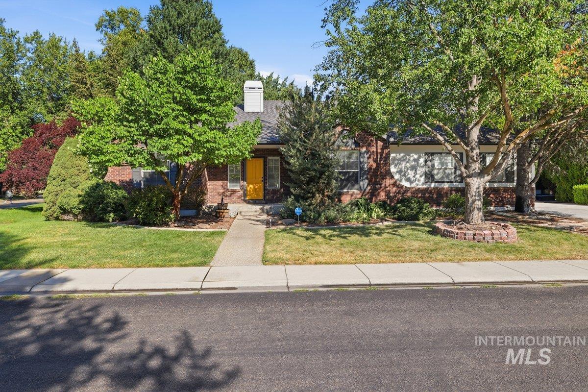 1331 S Watermark Ave. Property Photo 1