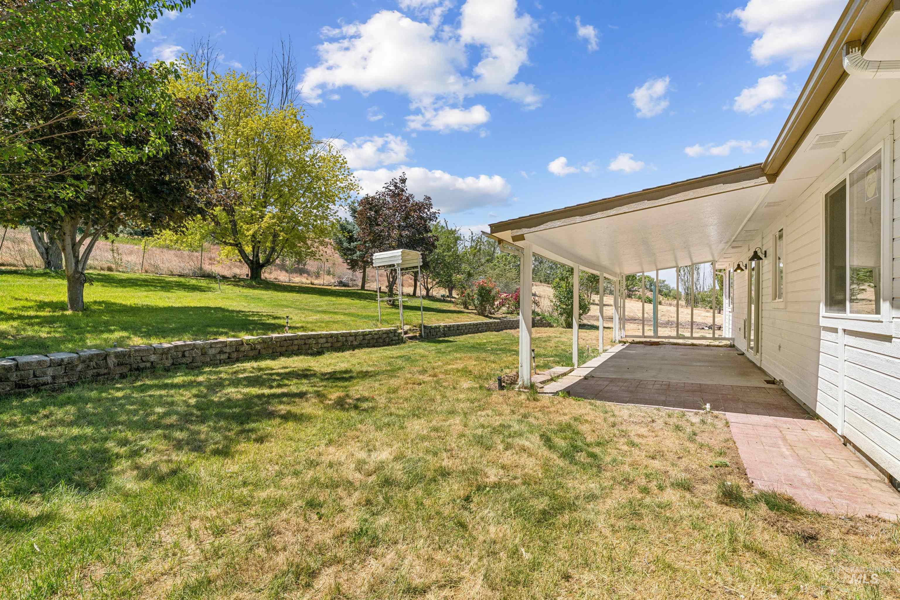 28135 Canal Road Property Photo 44