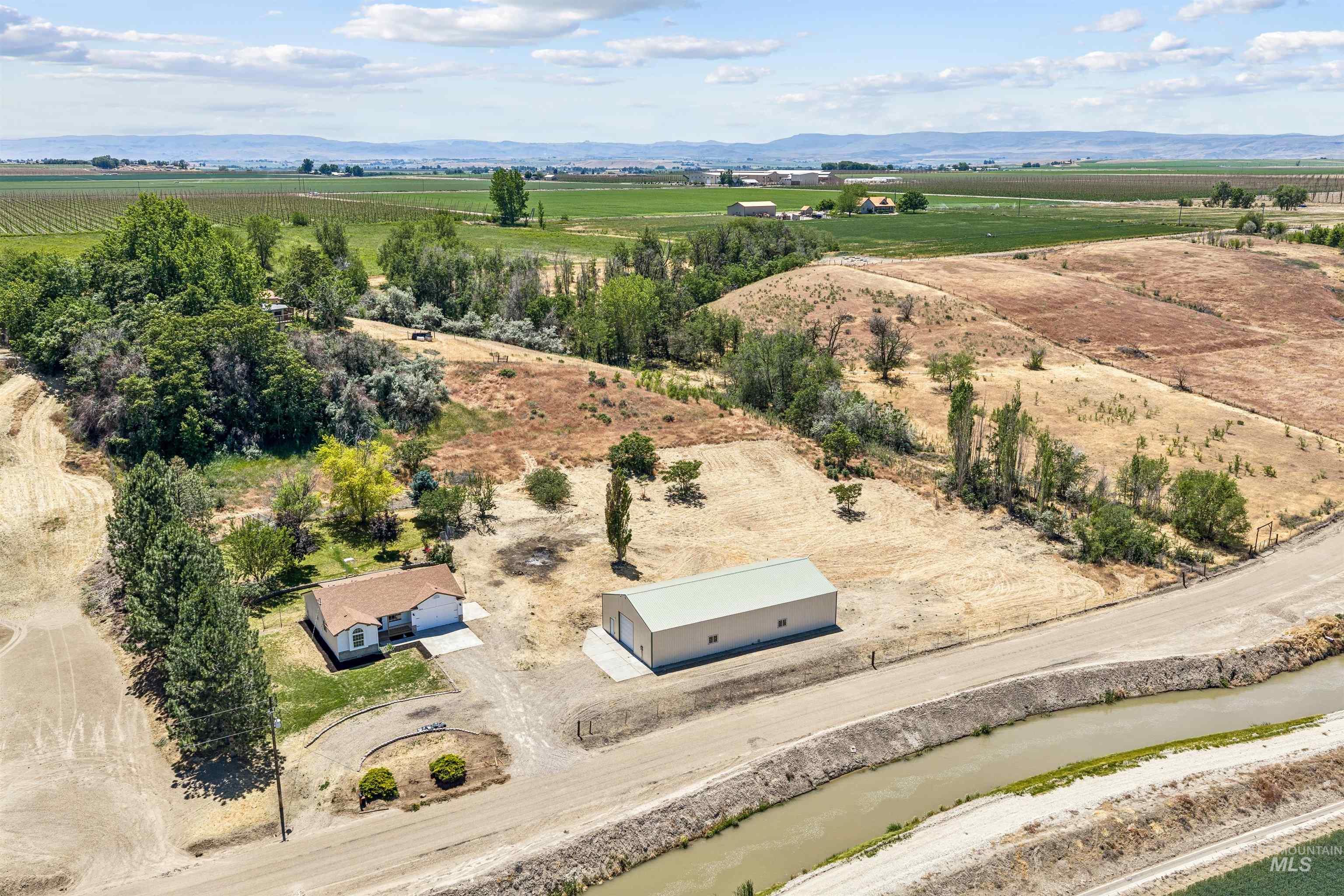 28135 Canal Road Property Photo 46