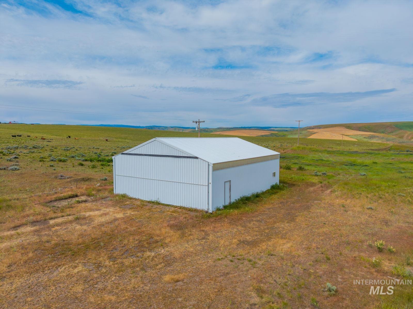 27474 Peola Road Property Photo 1