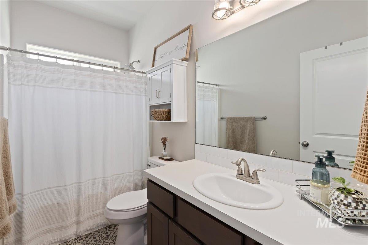 2337 Village St Property Photo 18