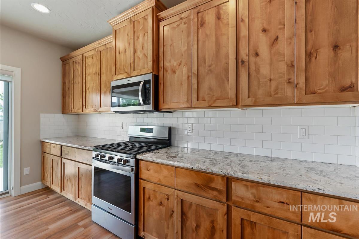 2065 N Sombrero Ave Property Photo 11