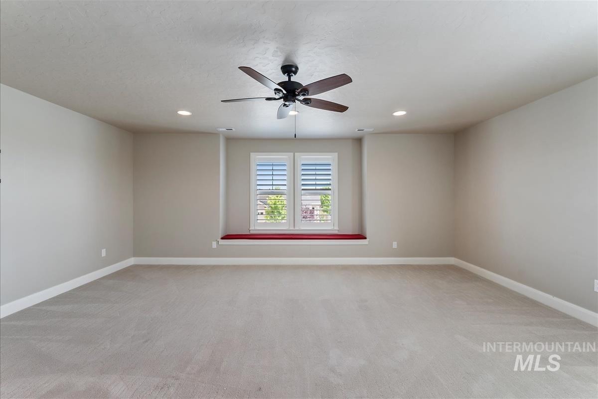 2065 N Sombrero Ave Property Photo 19