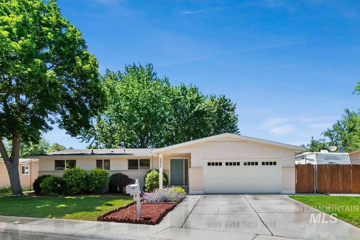3433 N Manchester St Property Photo 1