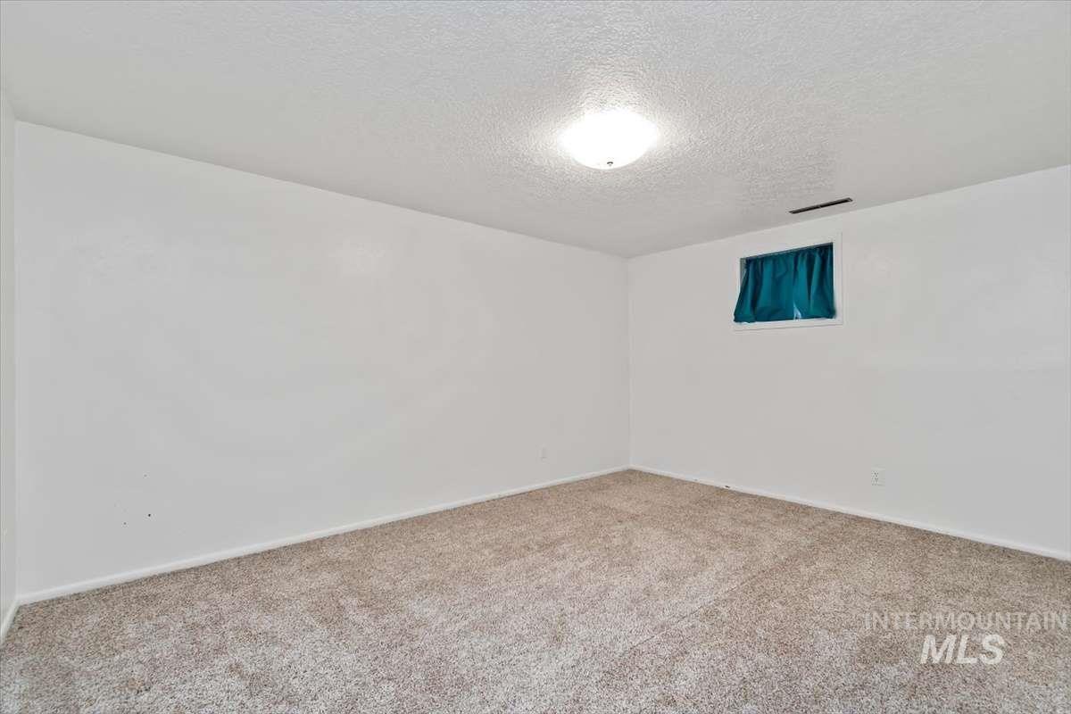 3433 N Manchester St Property Photo 28