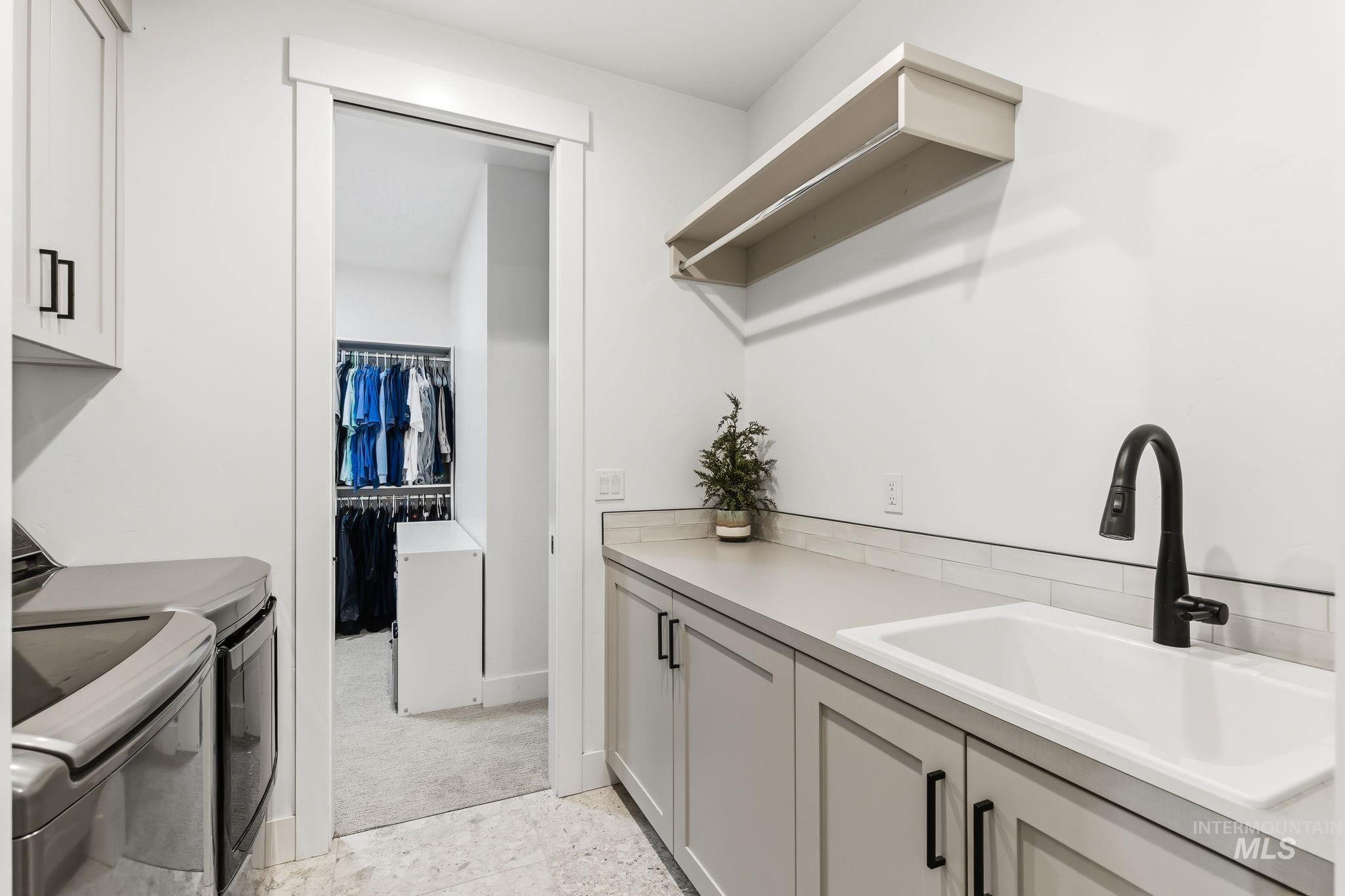 4275 N Brody Way Property Photo 36