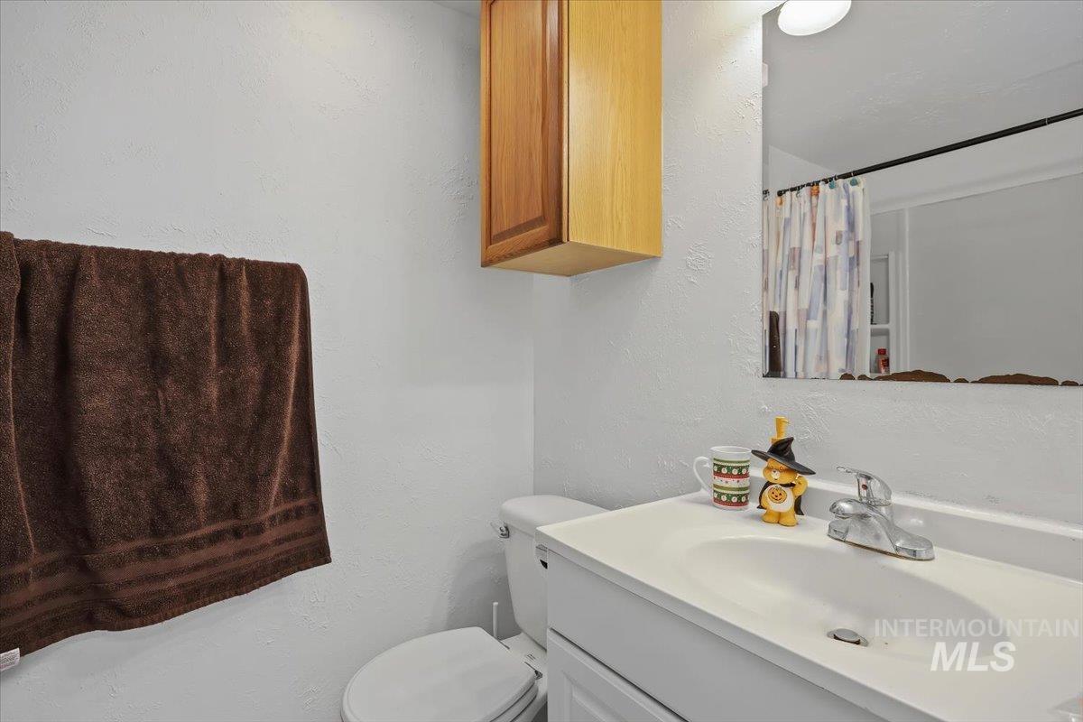 187 Monroe Street Property Photo 23
