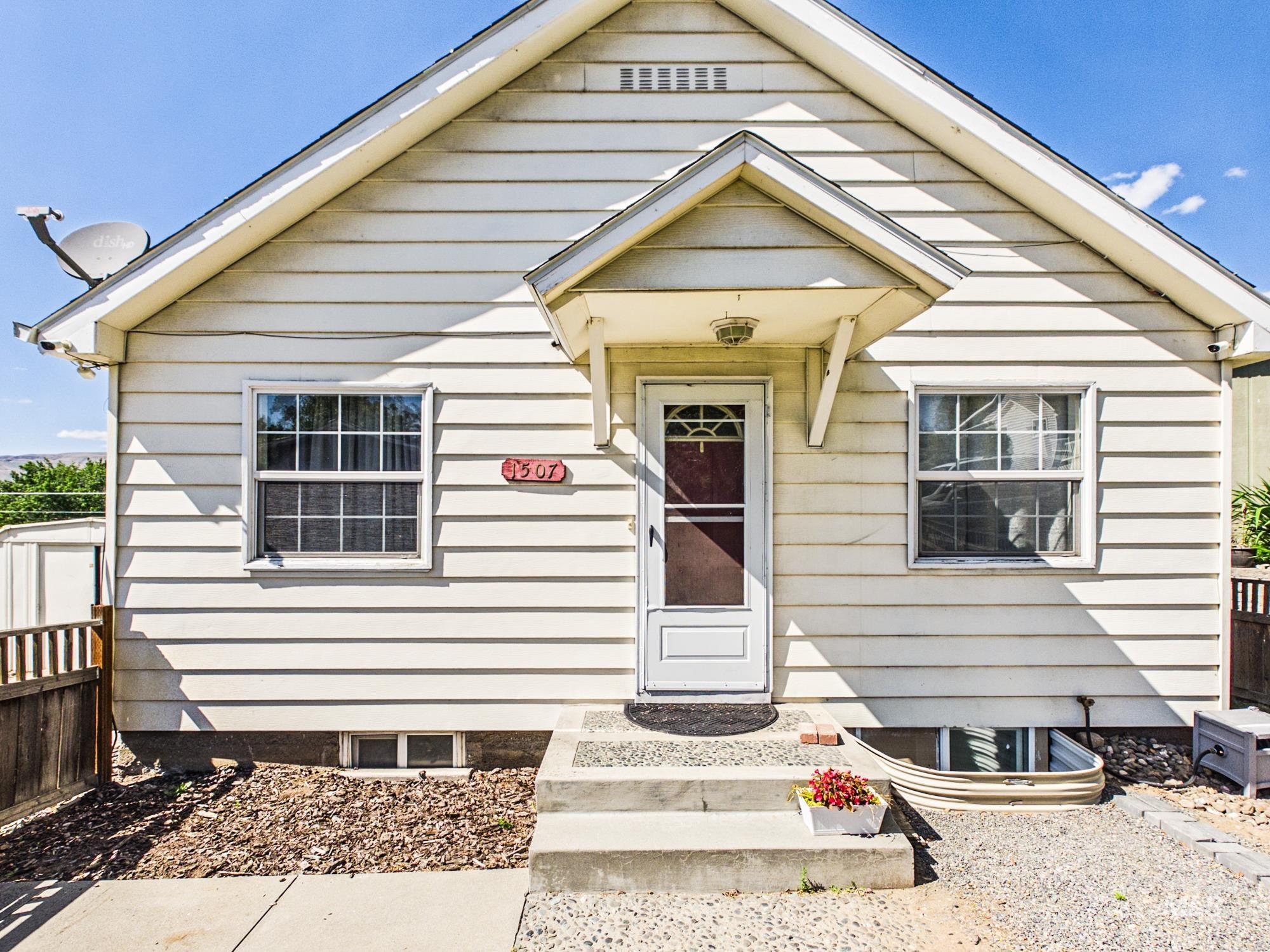1507 19th Ave Property Photo 3