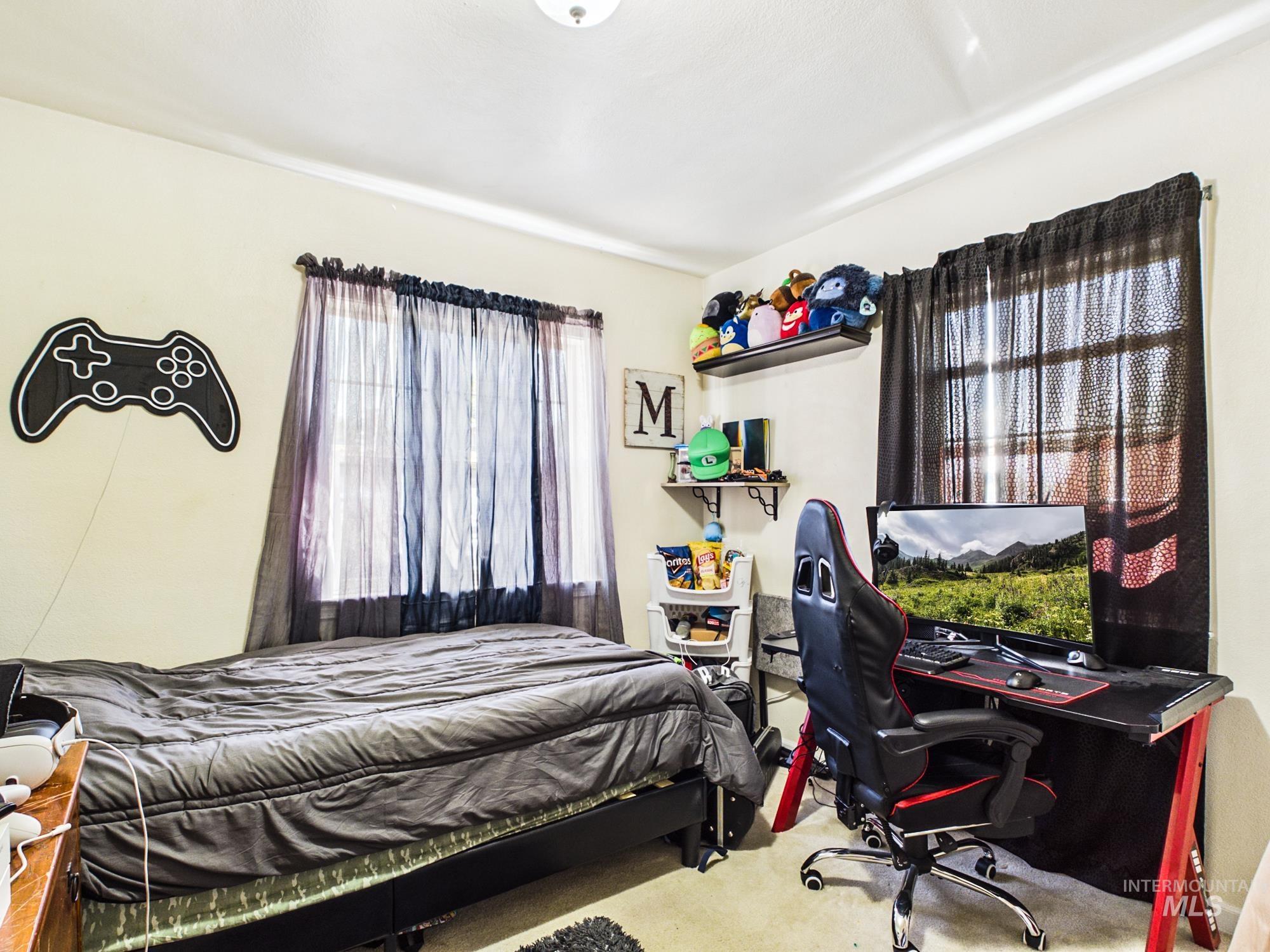 1507 19th Ave Property Photo 8