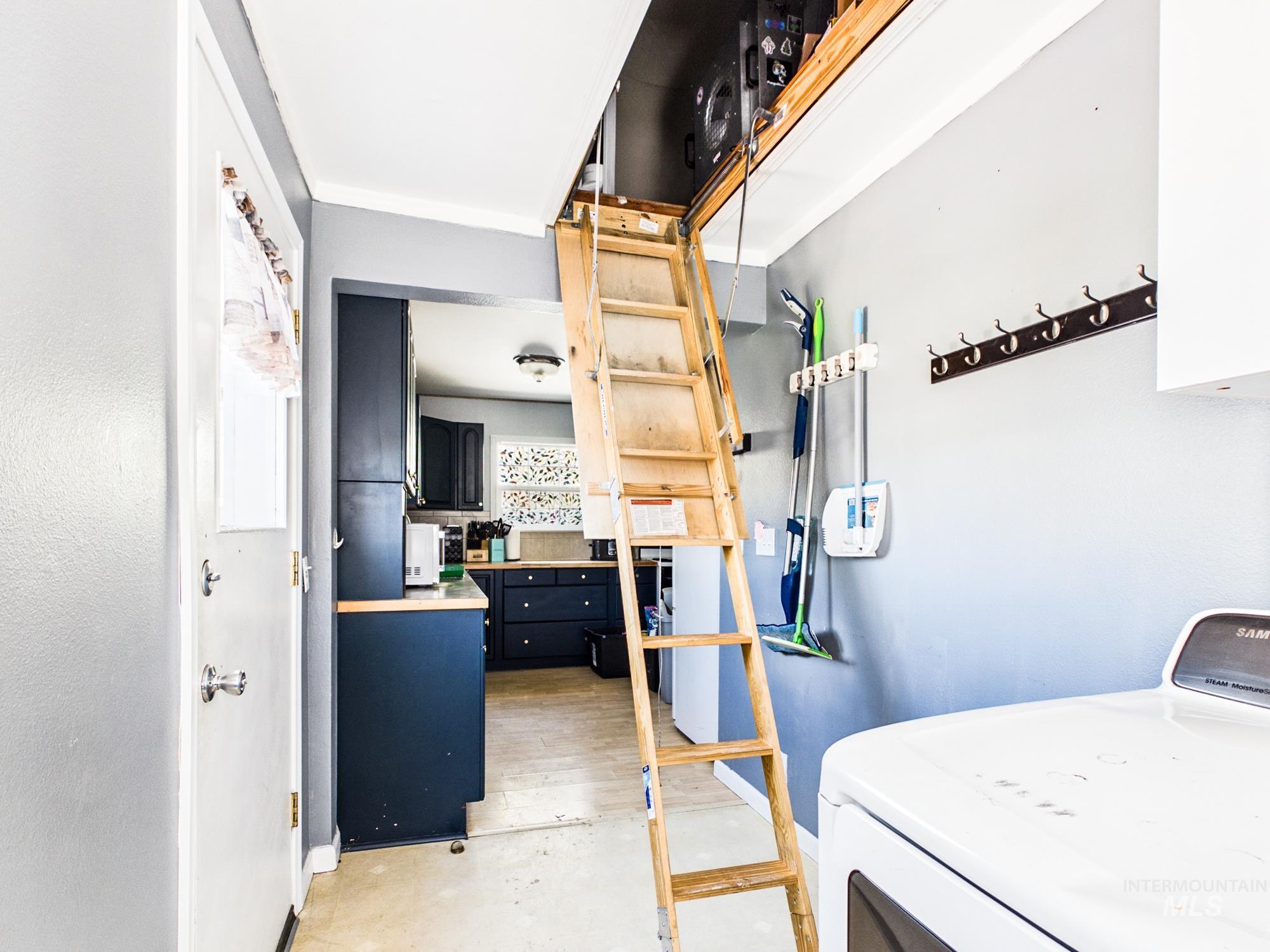 1507 19th Ave Property Photo 11