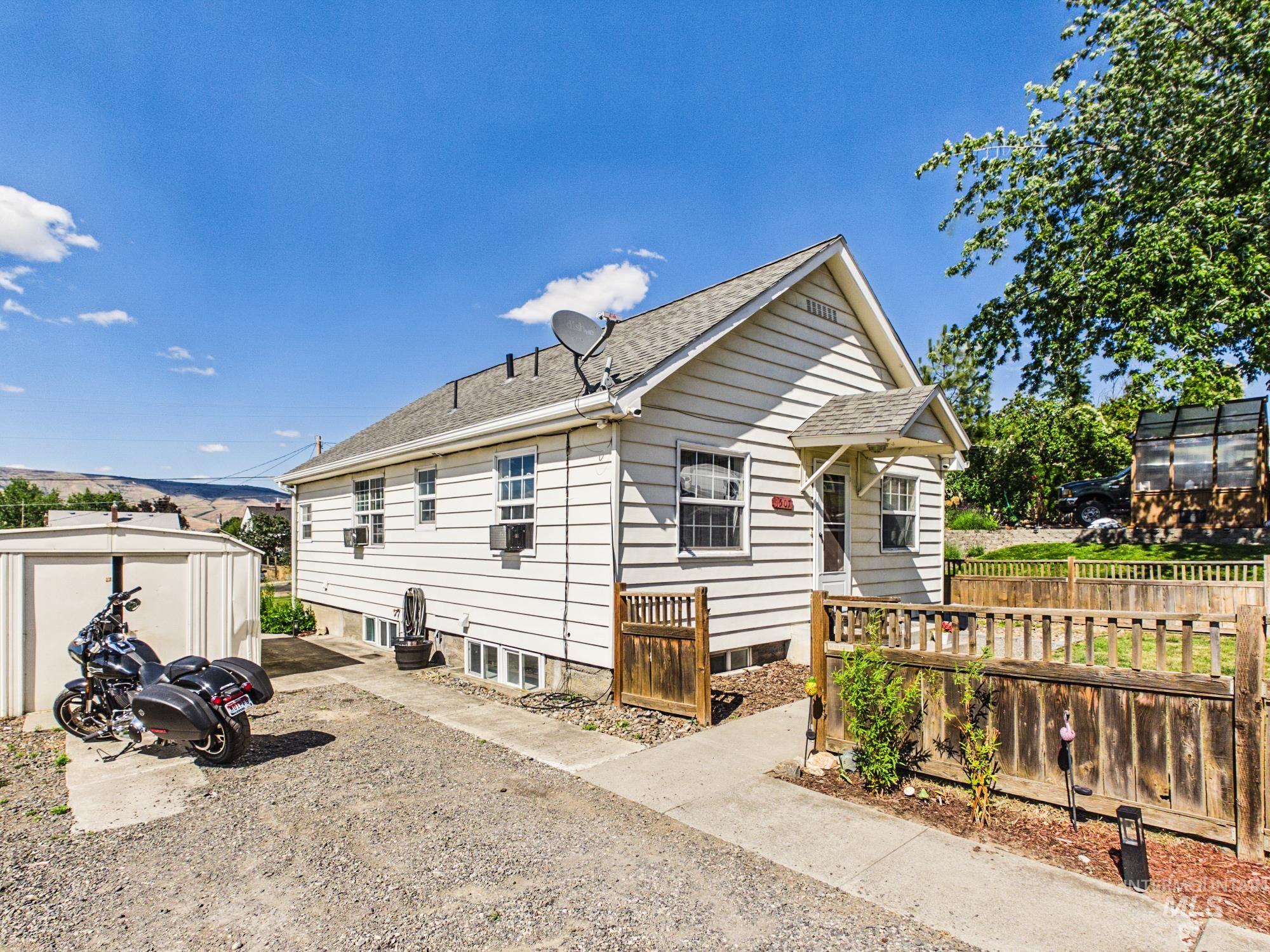 1507 19th Ave Property Photo 24