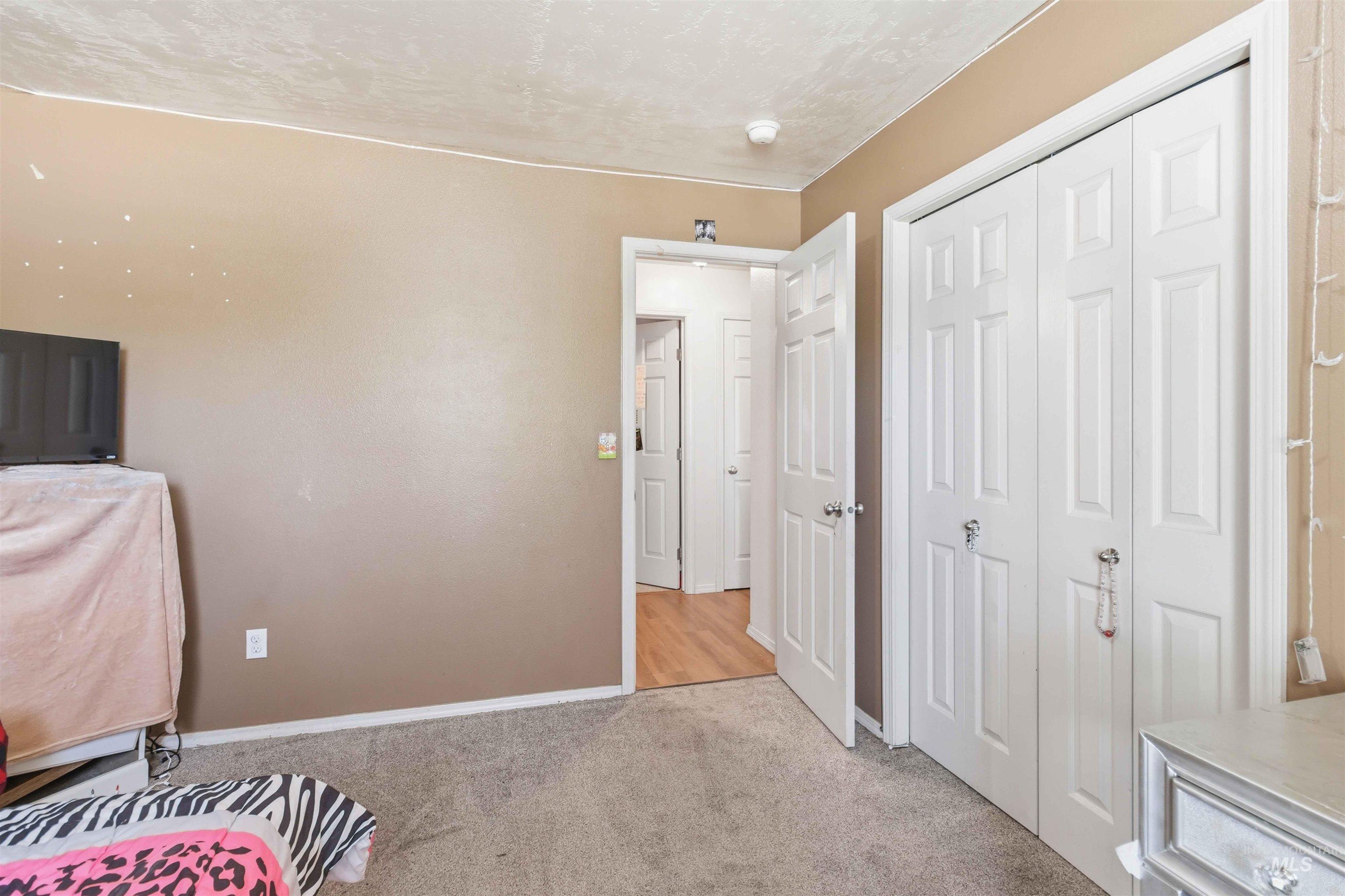 5506 S Pepperview Way Property Photo 24