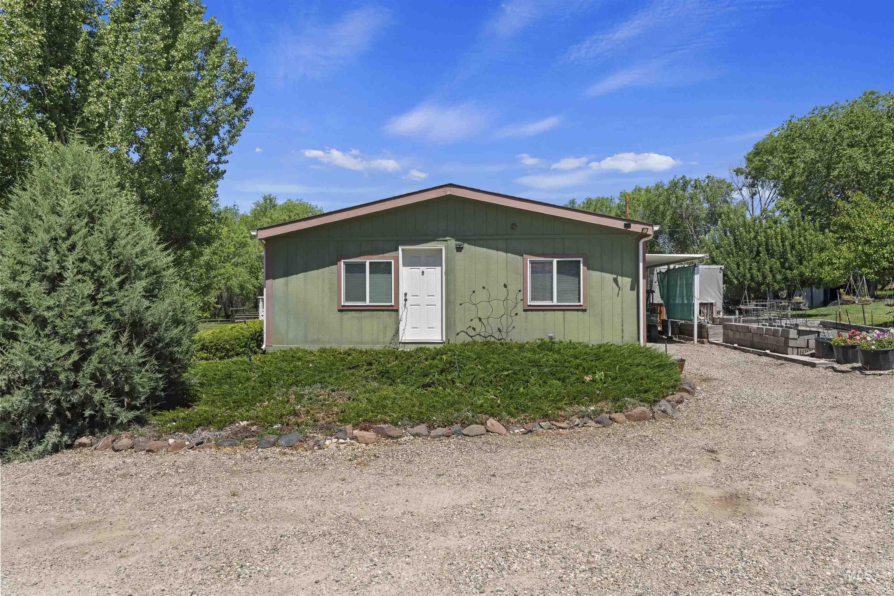 8950 W Edgeview Ln Property Photo 4