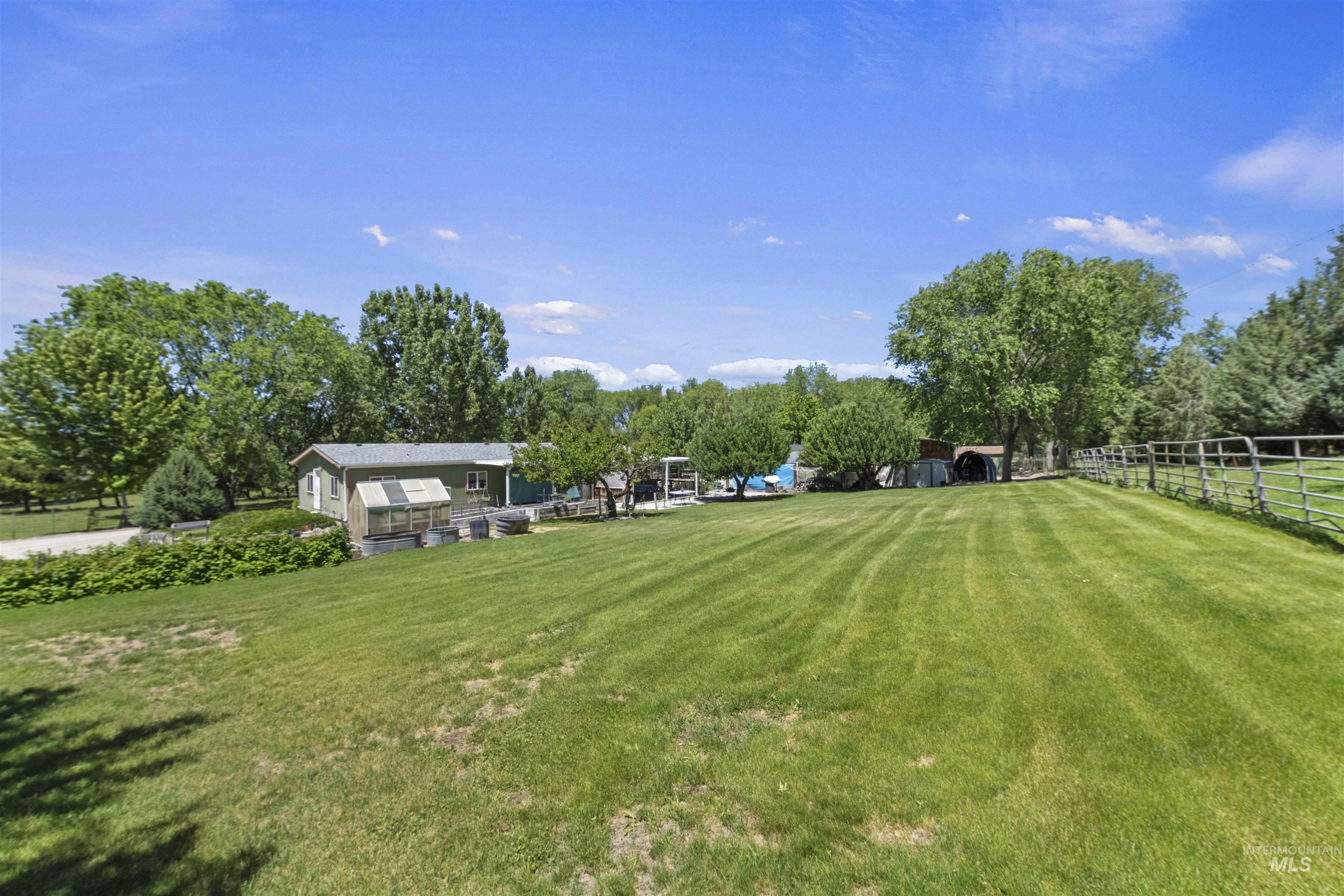 8950 W Edgeview Ln Property Photo 10
