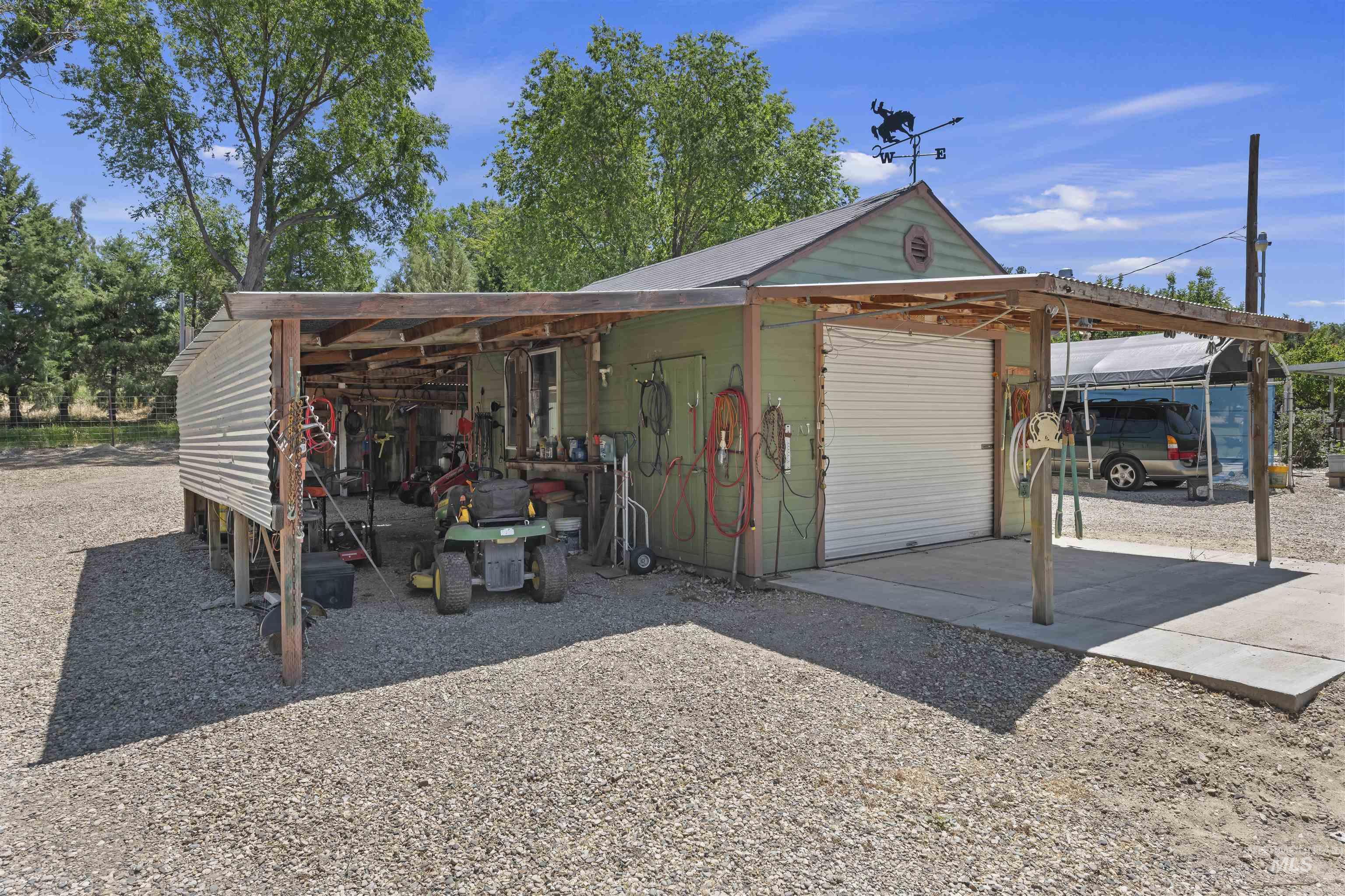 8950 W Edgeview Ln Property Photo 13