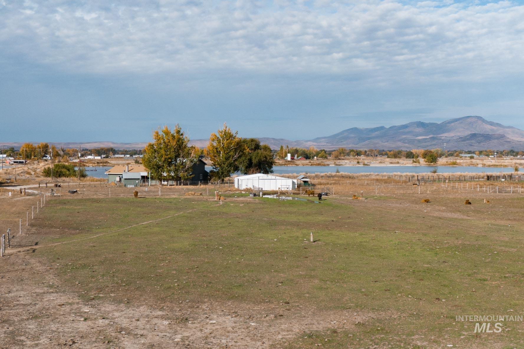1823 W Sales Yard Rd Property Photo 4