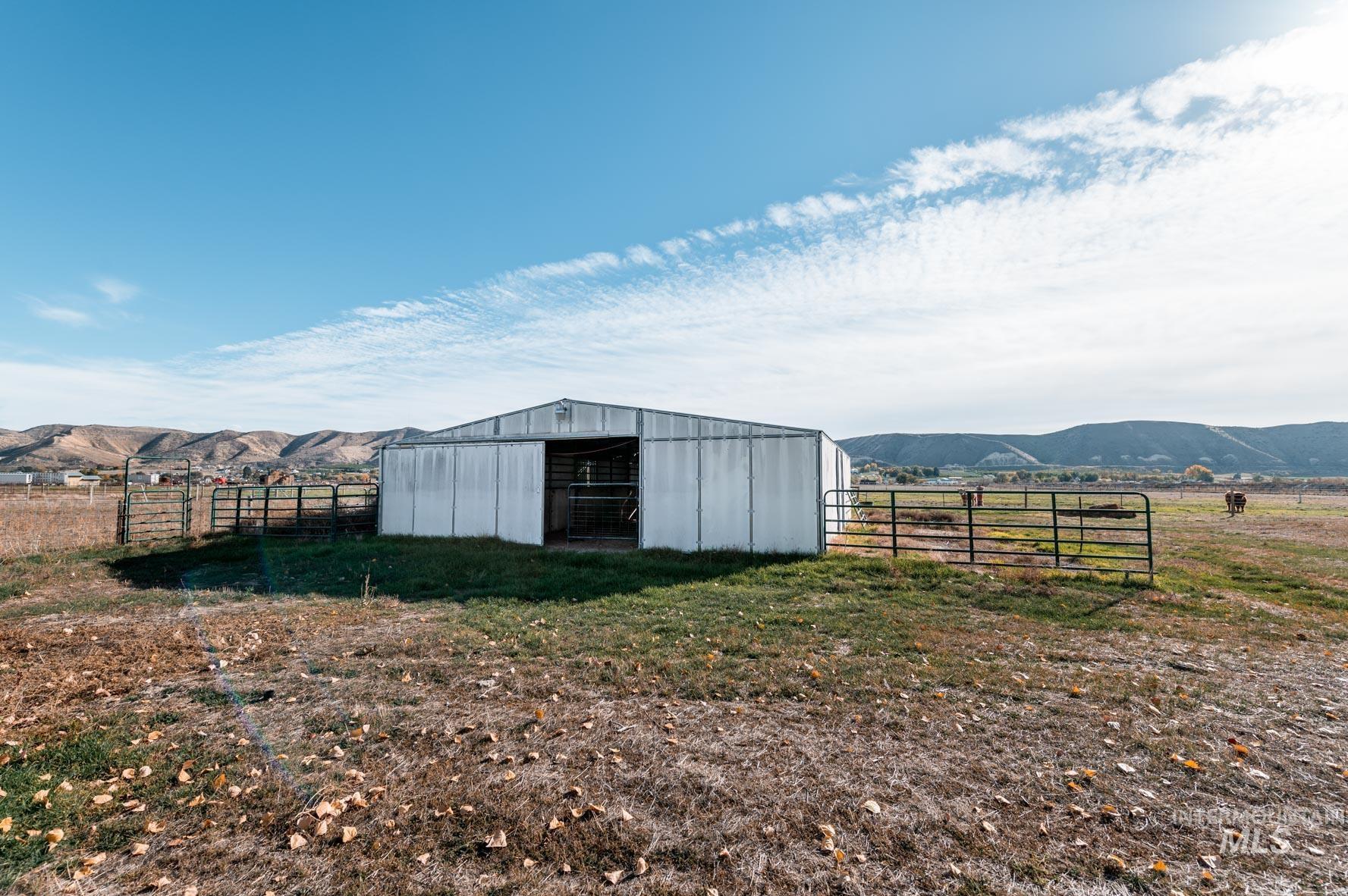 1823 W Sales Yard Rd Property Photo 31