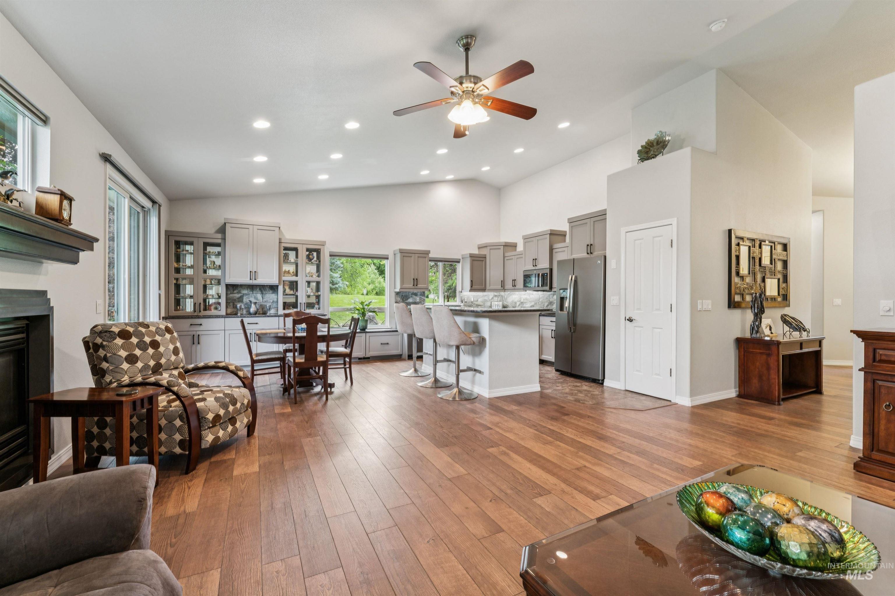 6020 N Cobbler Lane Property Photo 17