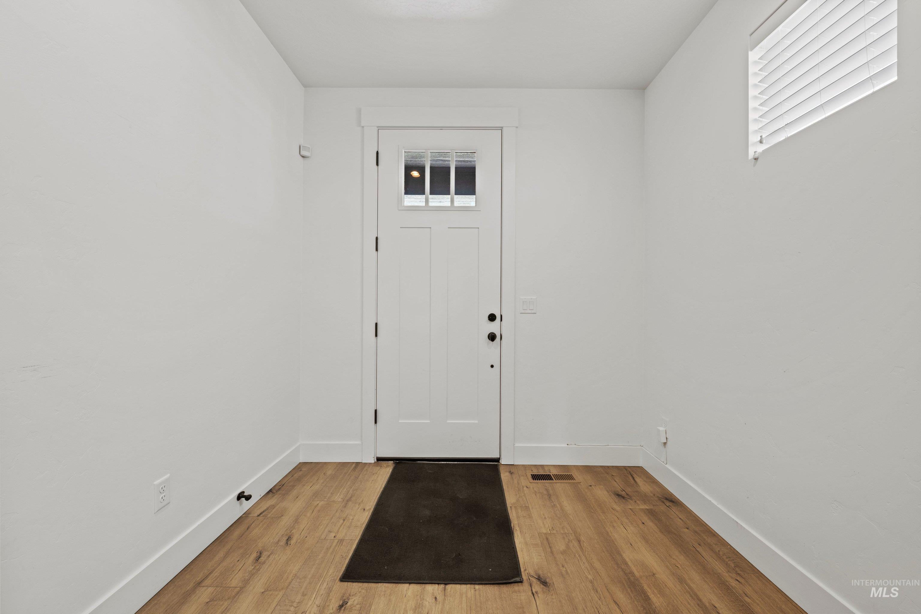 3455 E Collingwood Property Photo 9
