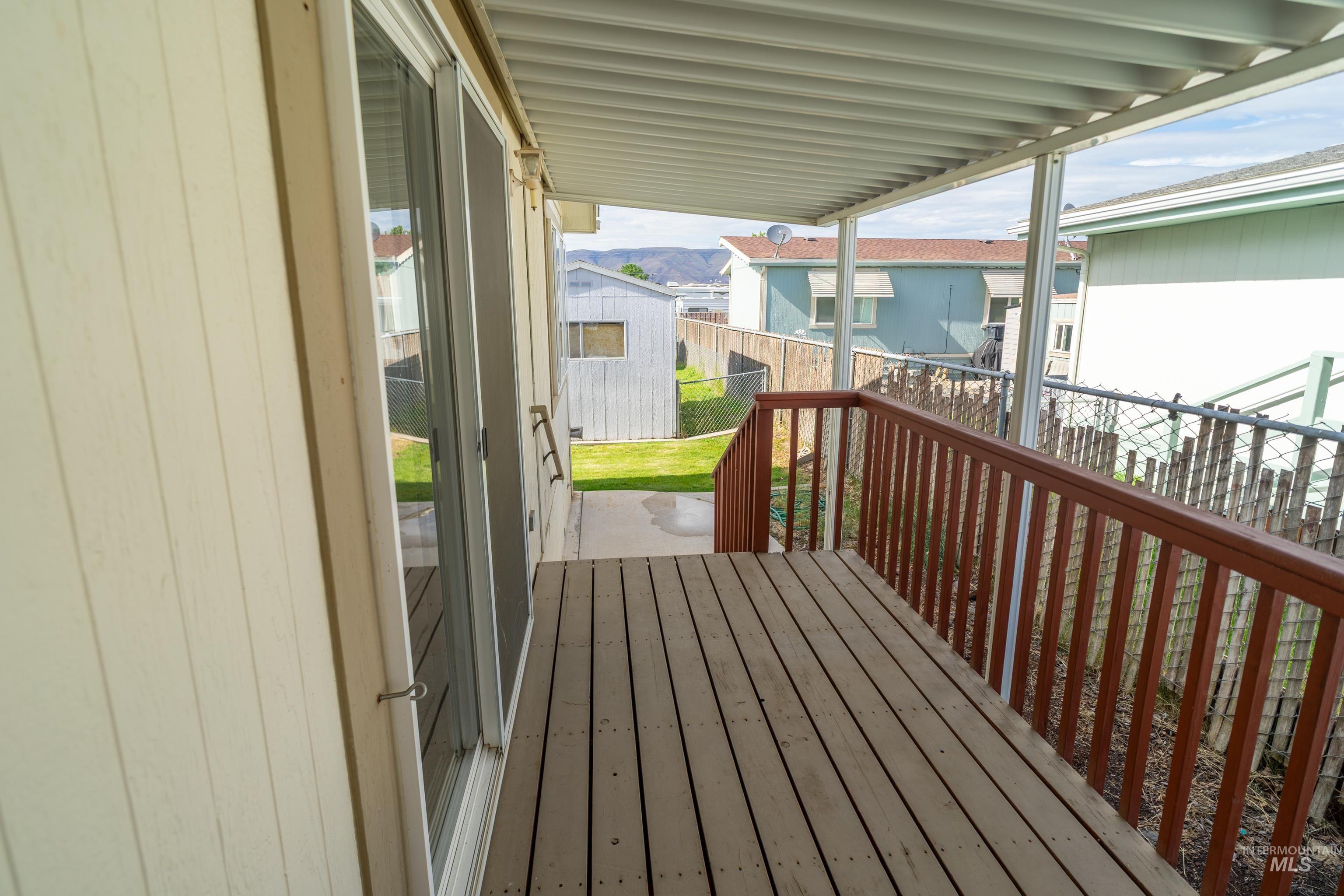 2115 6th Ave. Property Photo 3