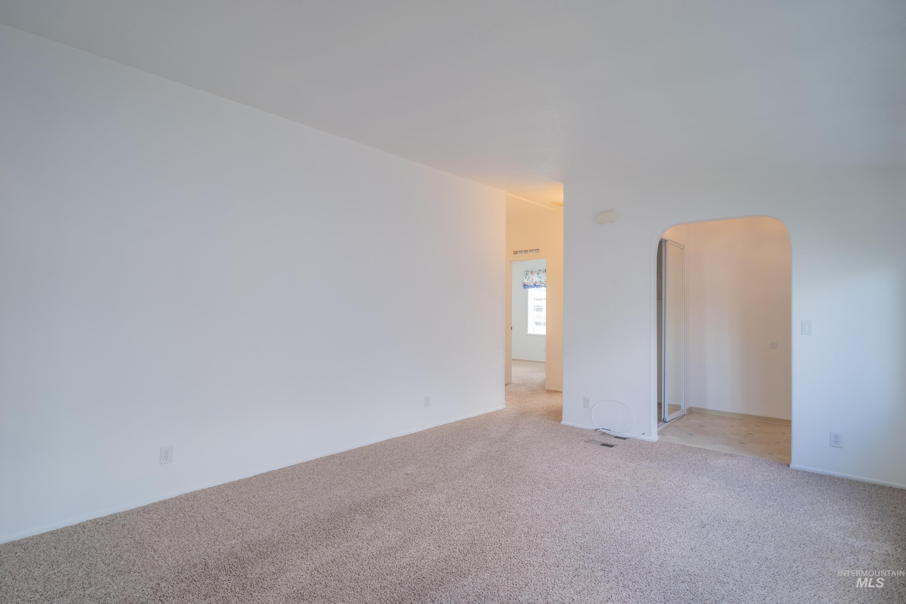 2115 6th Ave. Property Photo 19
