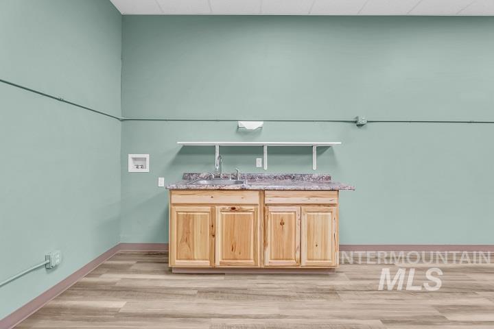 6734 W State Street Property Photo 18
