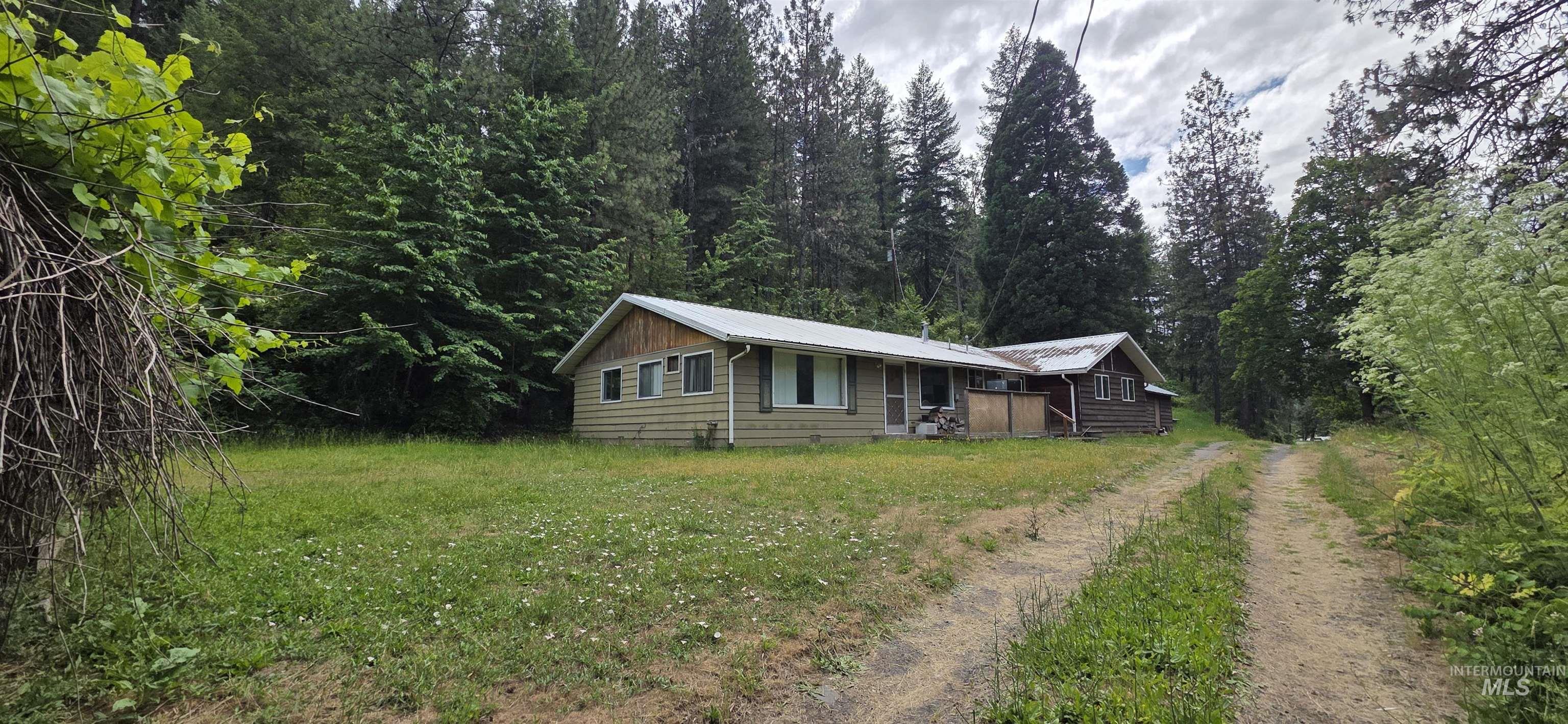 46582 Highway 12 Property Photo 3