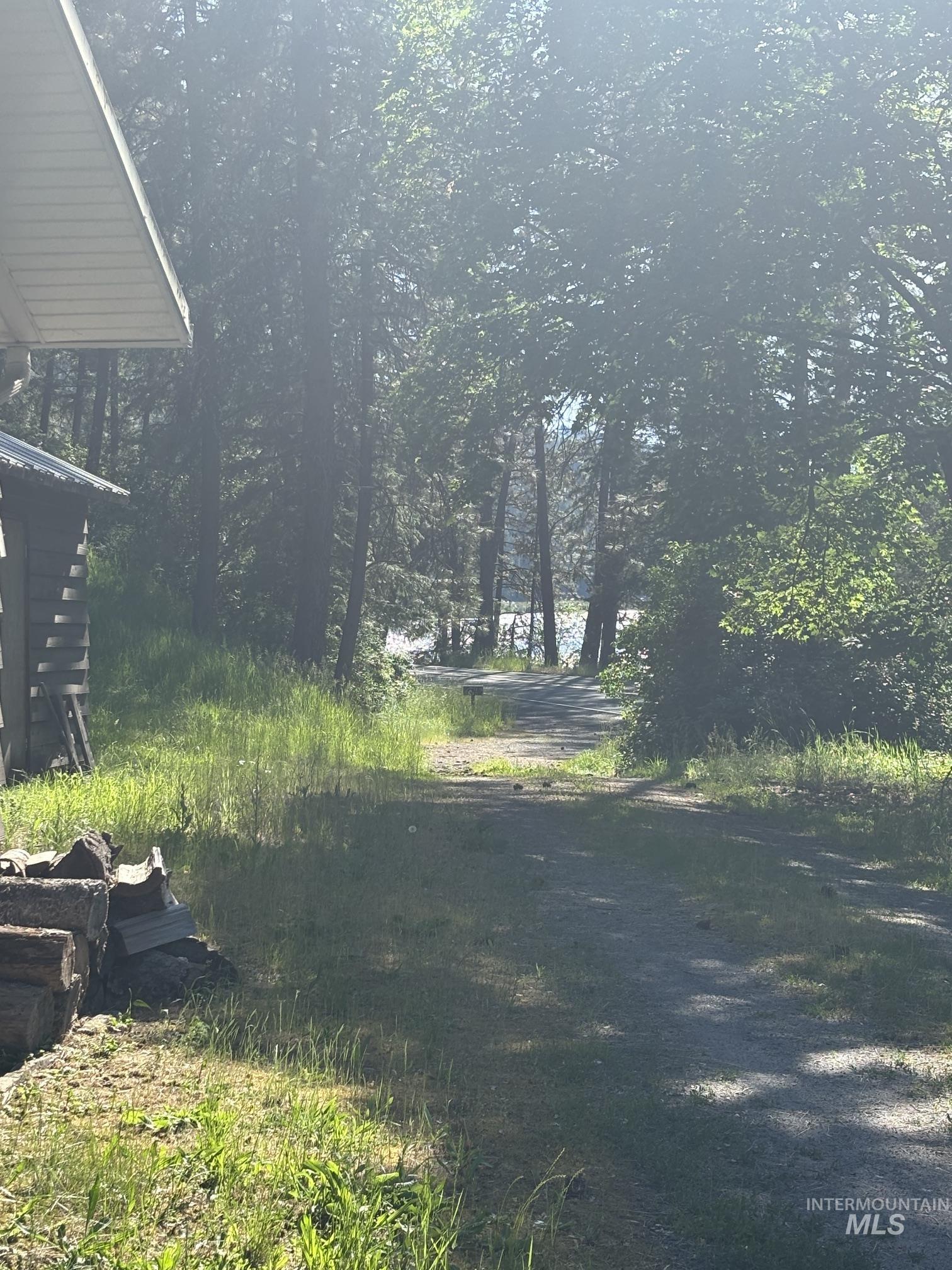 46582 Highway 12 Property Photo 16