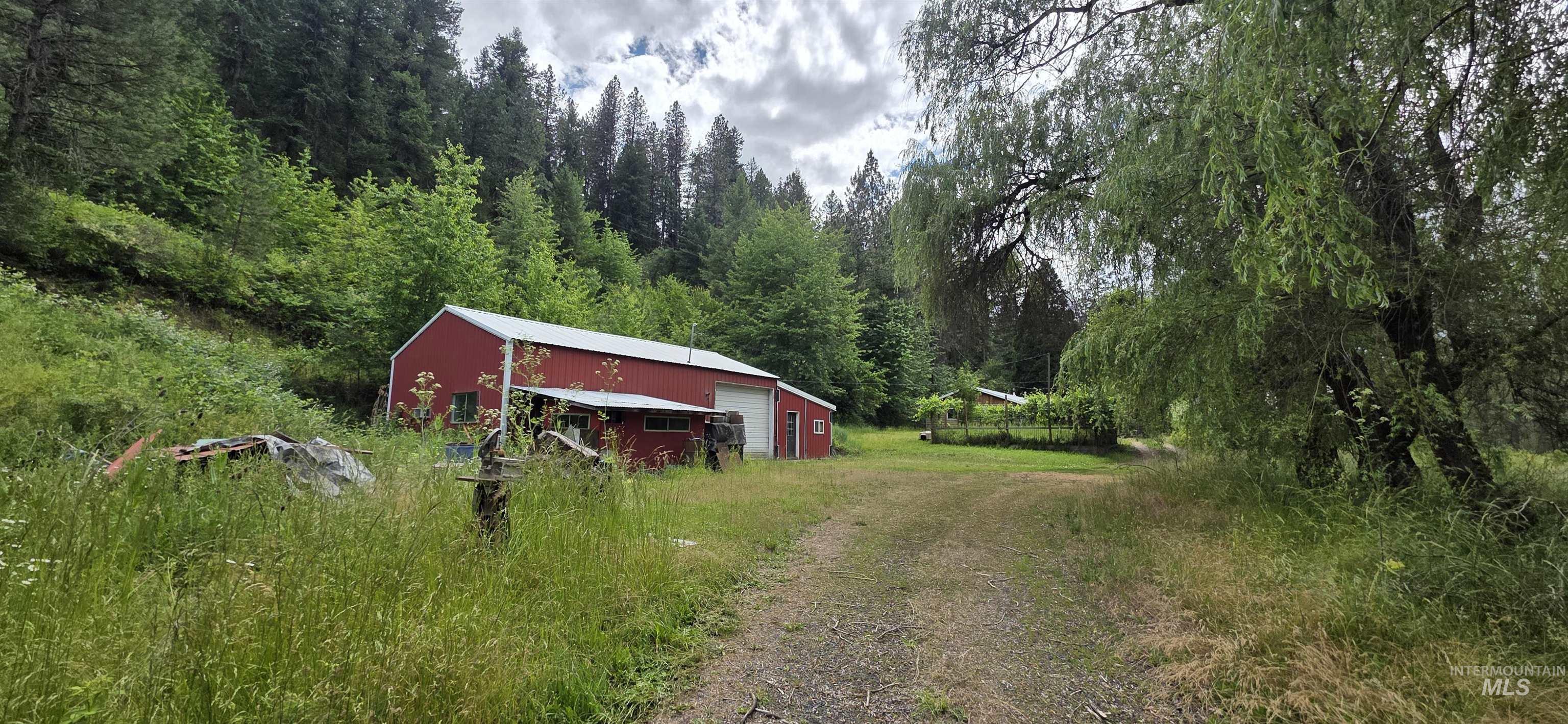 46582 Highway 12 Property Photo 28