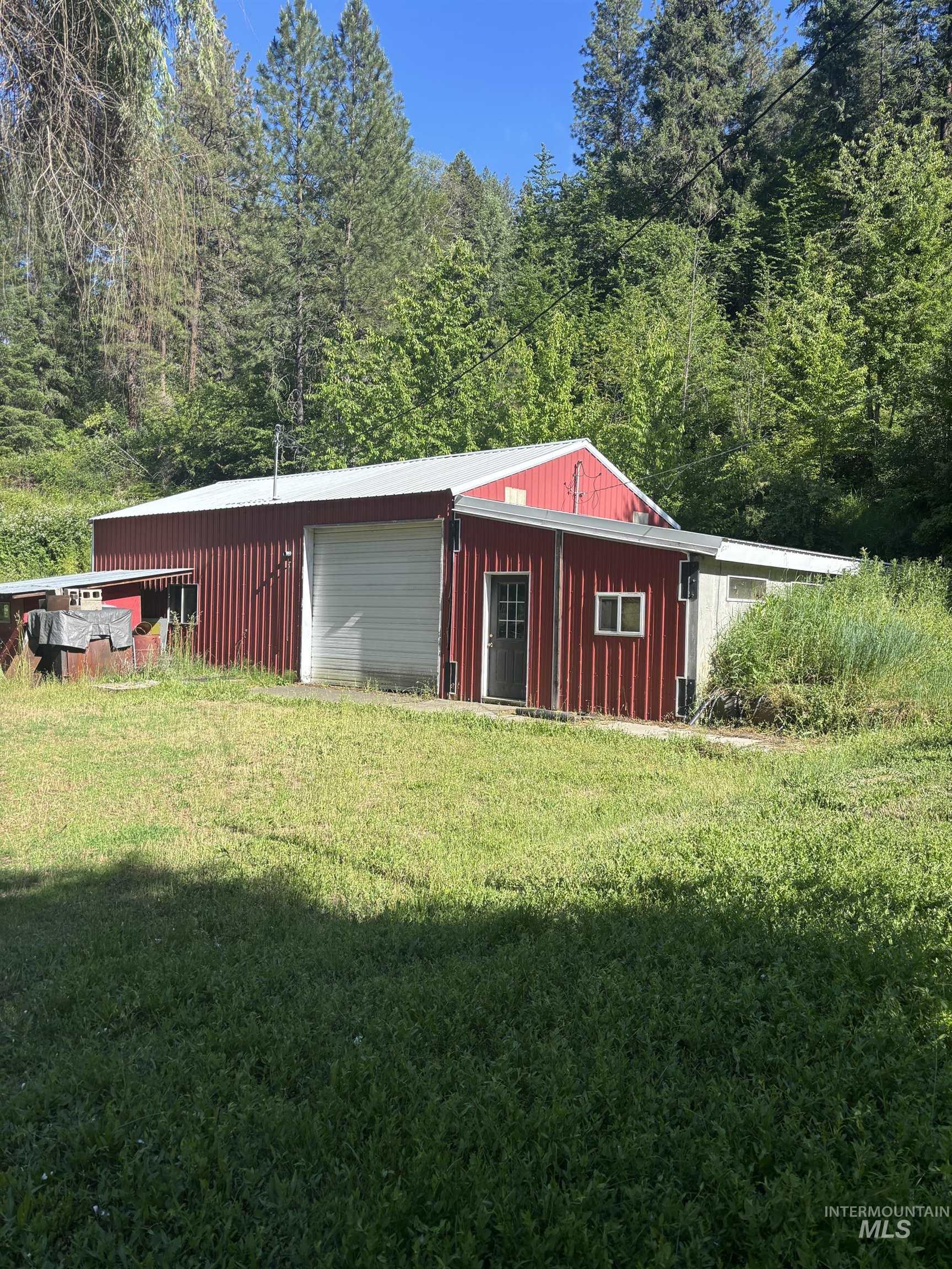 46582 Highway 12 Property Photo 32