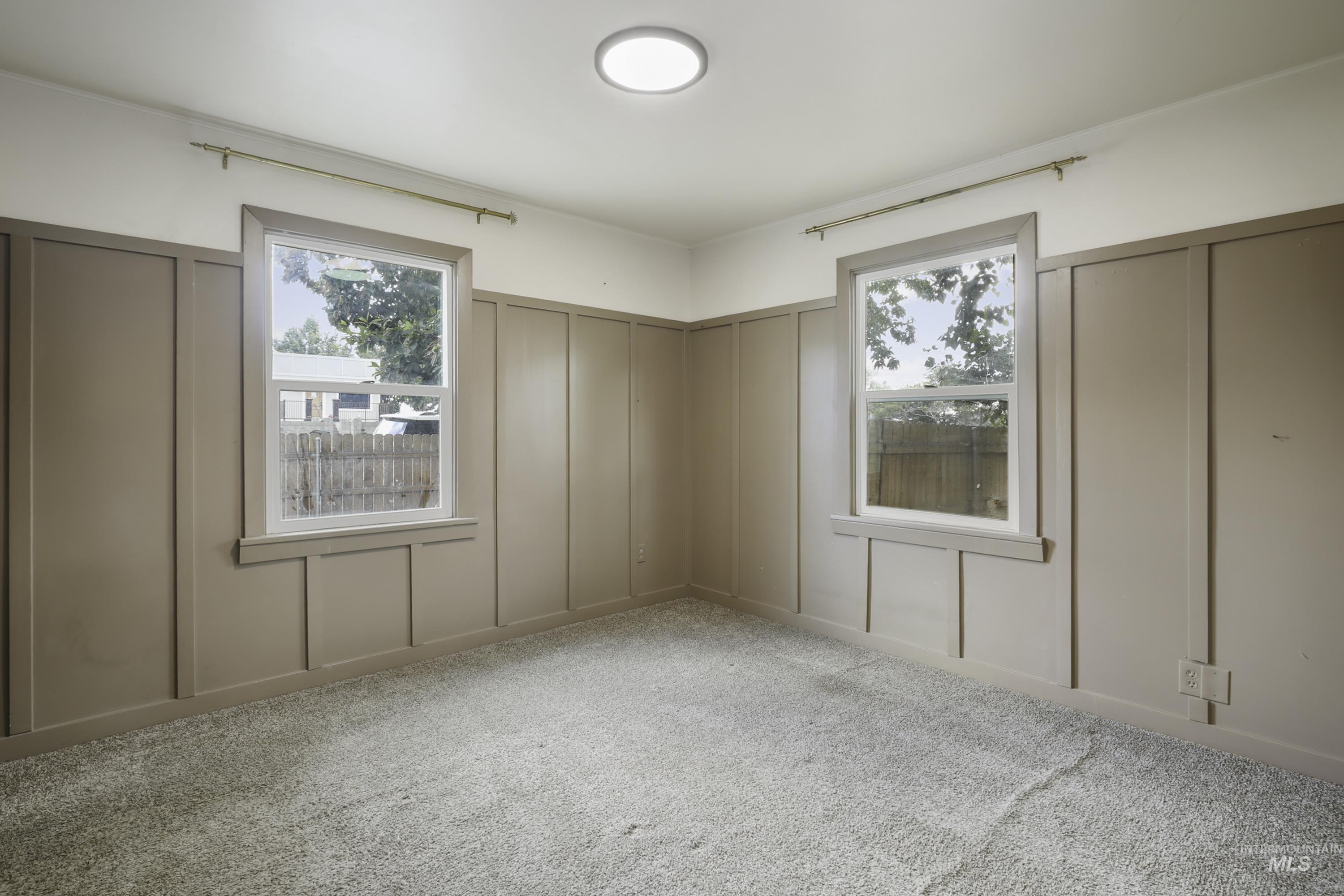 429 Burrell Ave. Property Photo 19
