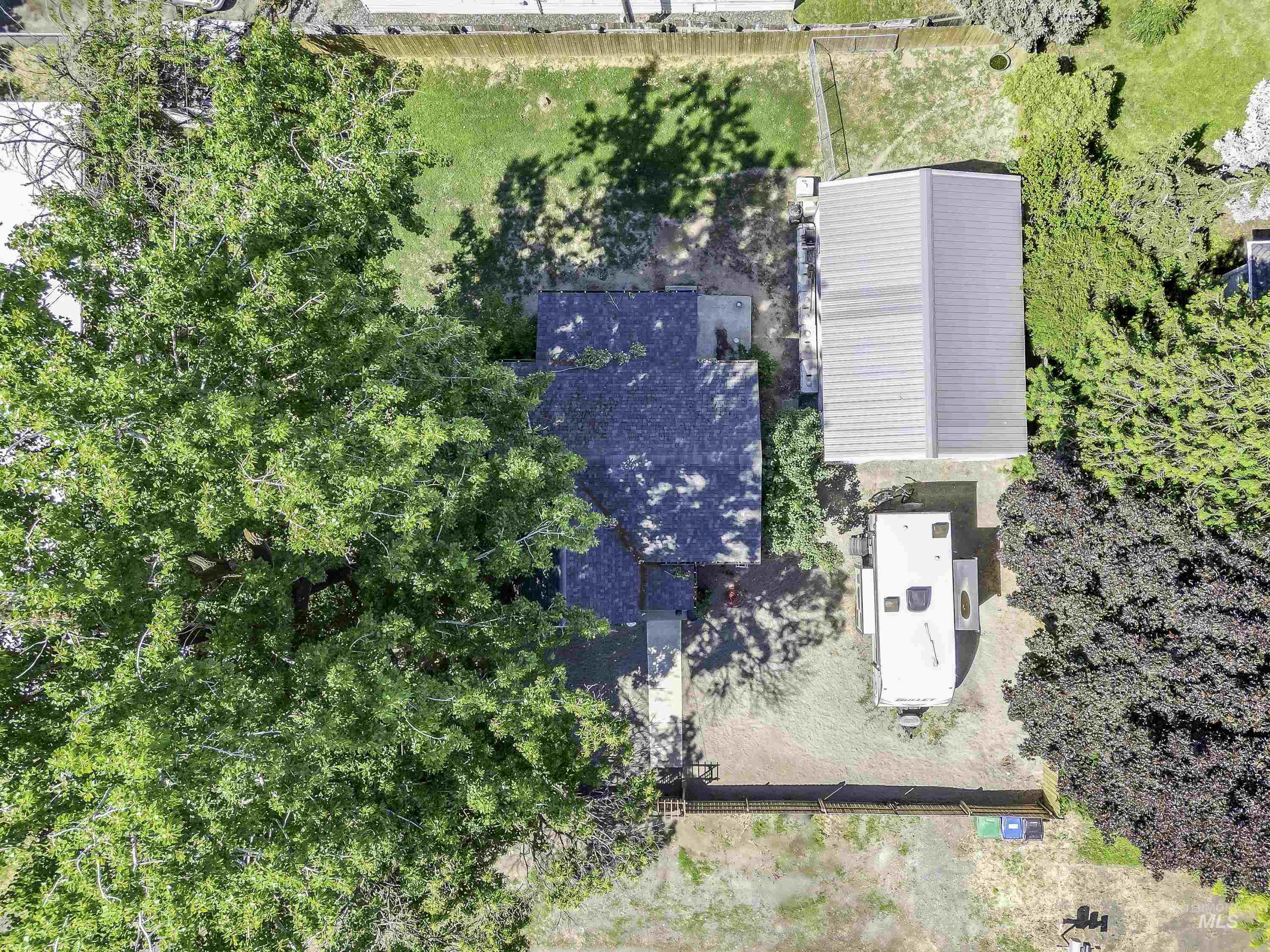 429 Burrell Ave. Property Photo 29