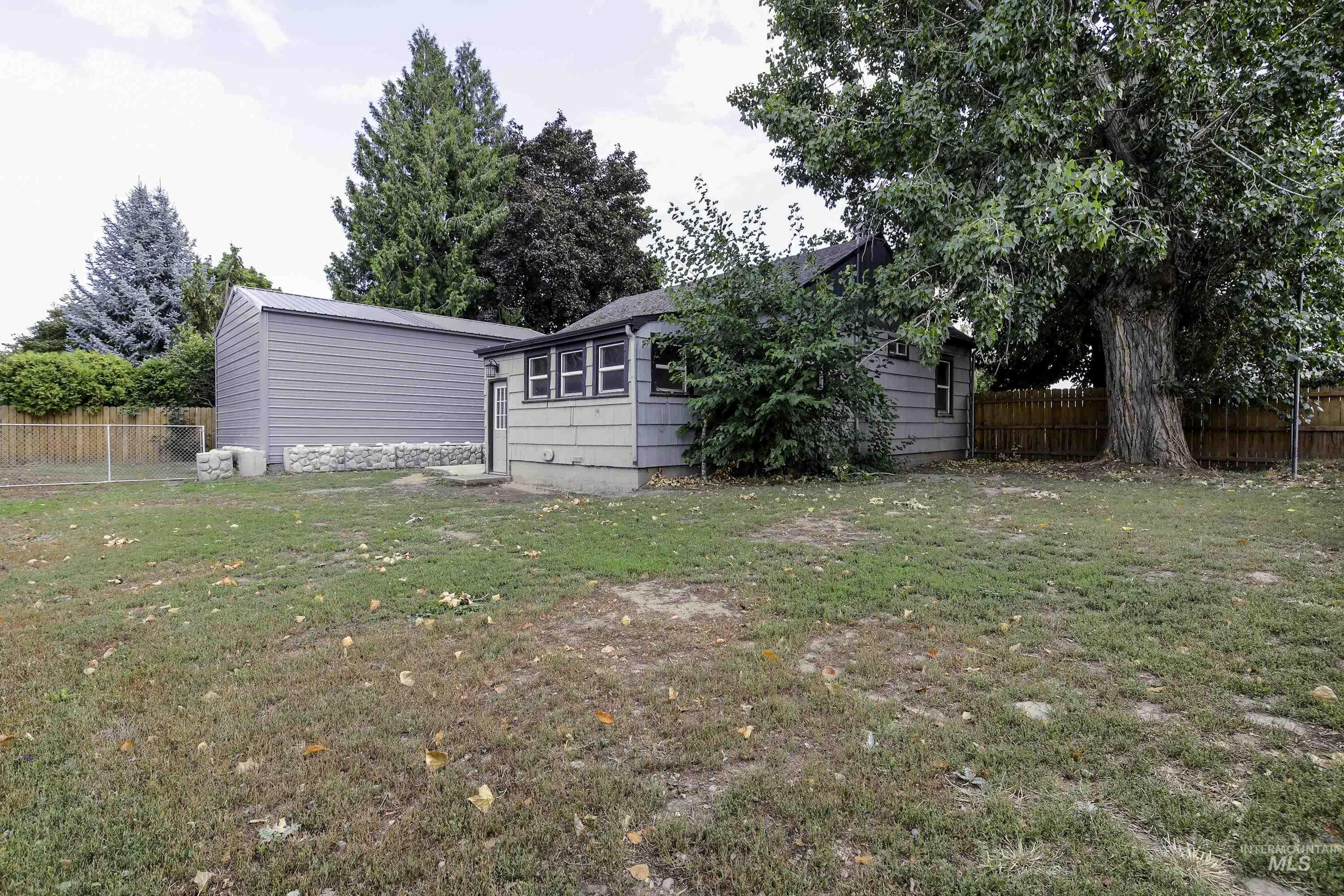 429 Burrell Ave. Property Photo 38
