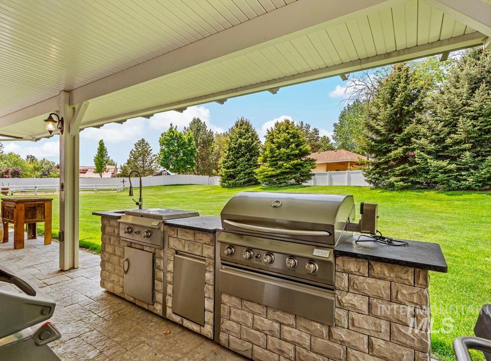 15387 Reminiscene Dr Property Photo 18