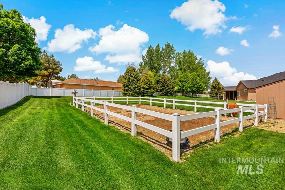 15387 Reminiscene Dr Property Photo 20