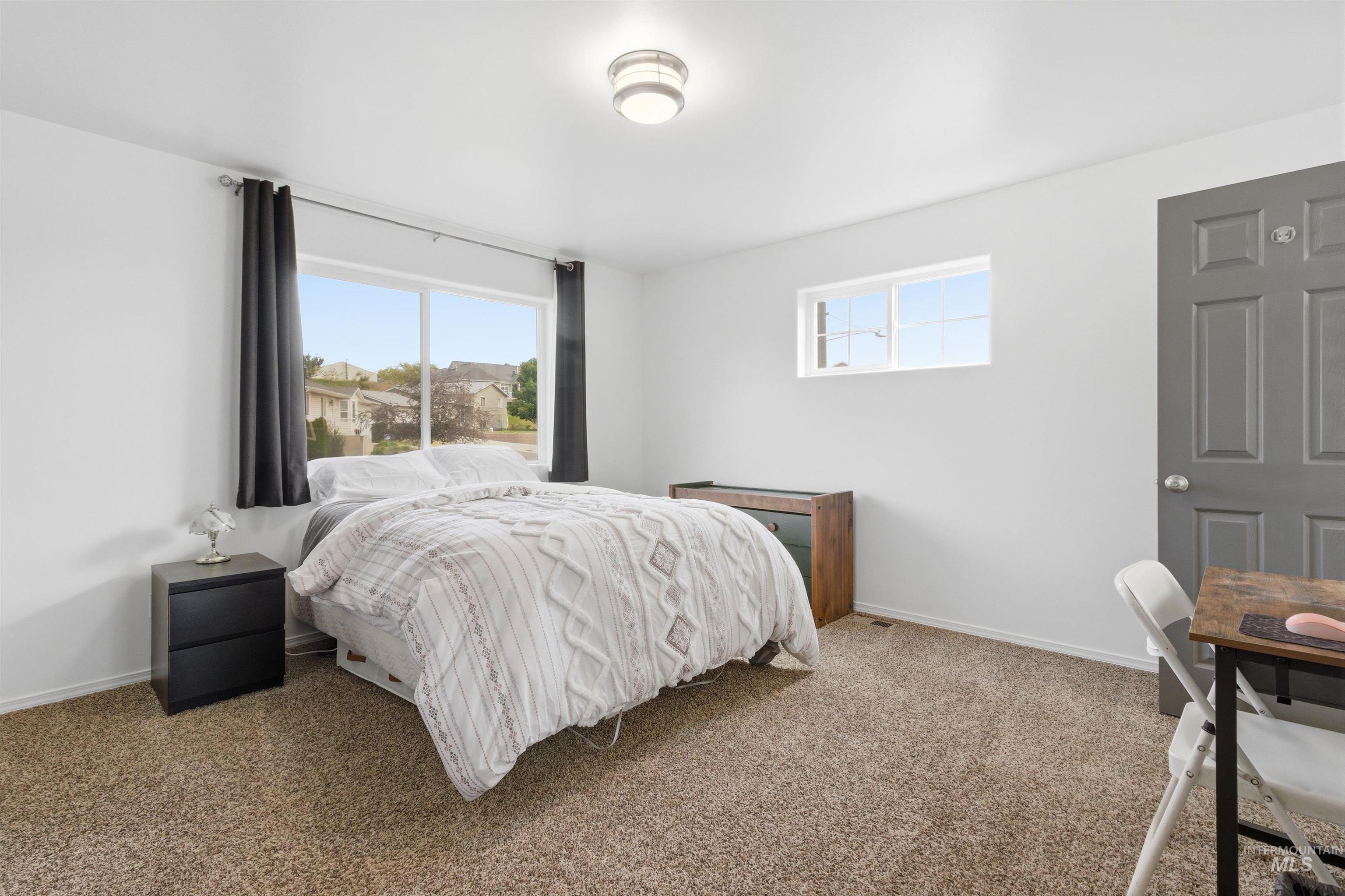 483 E Valleyview Avenue Property Photo 25