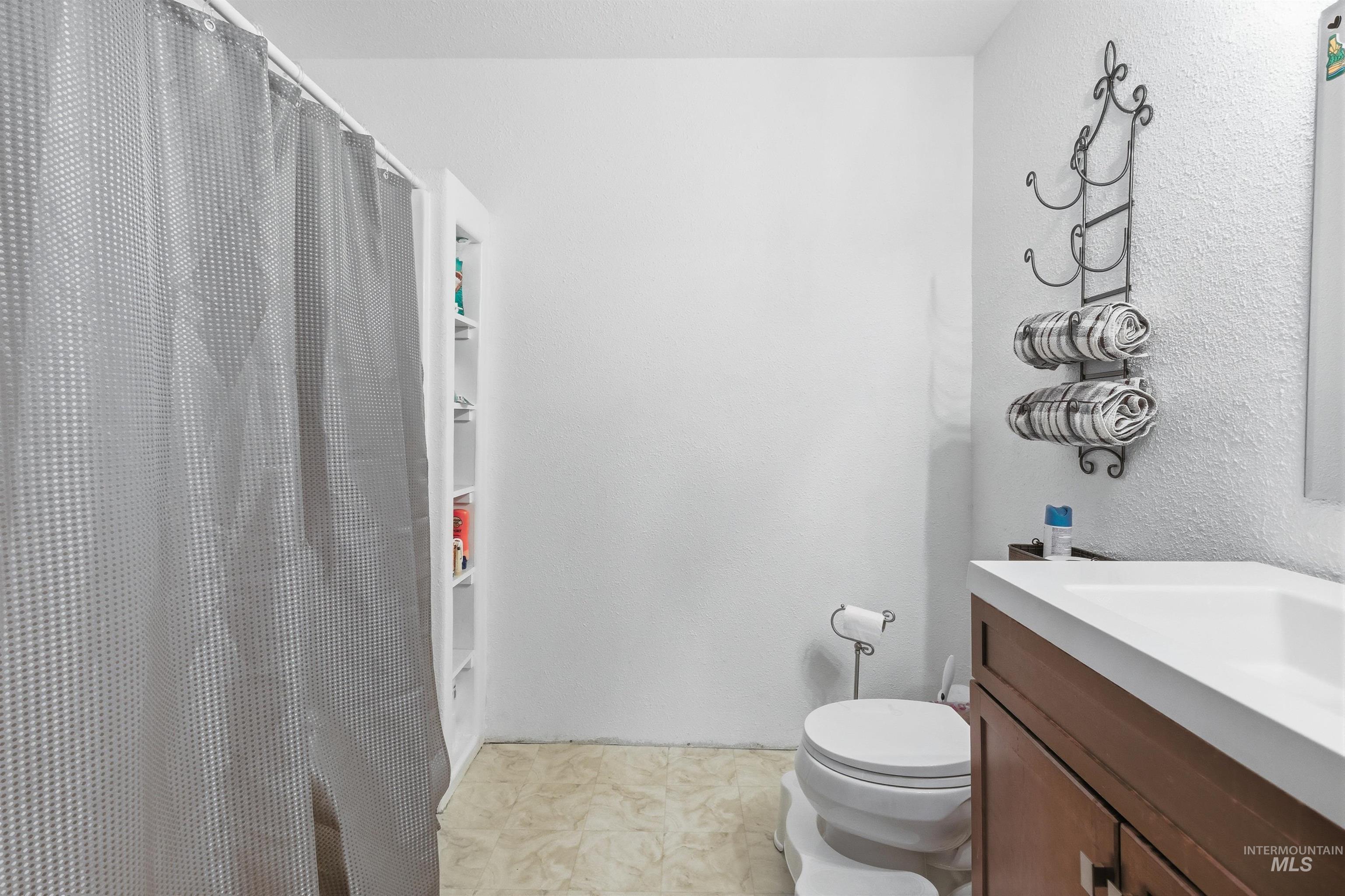 483 E Valleyview Avenue Property Photo 34