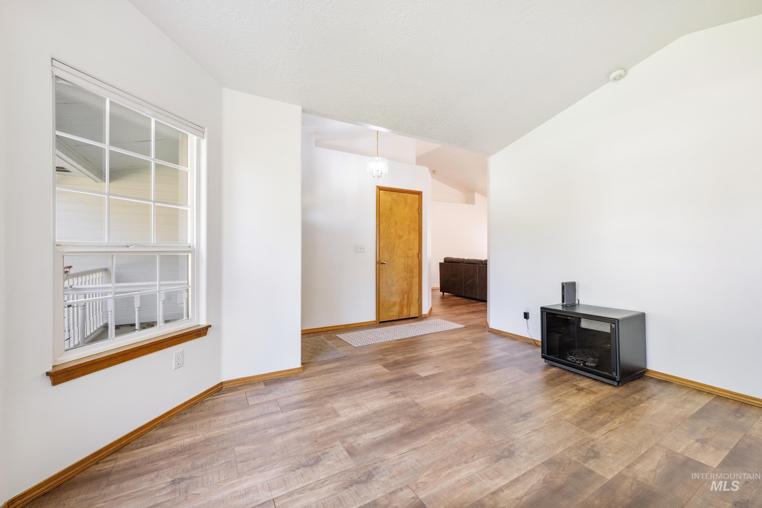 4775 N Edelweiss Ave Property Photo 6